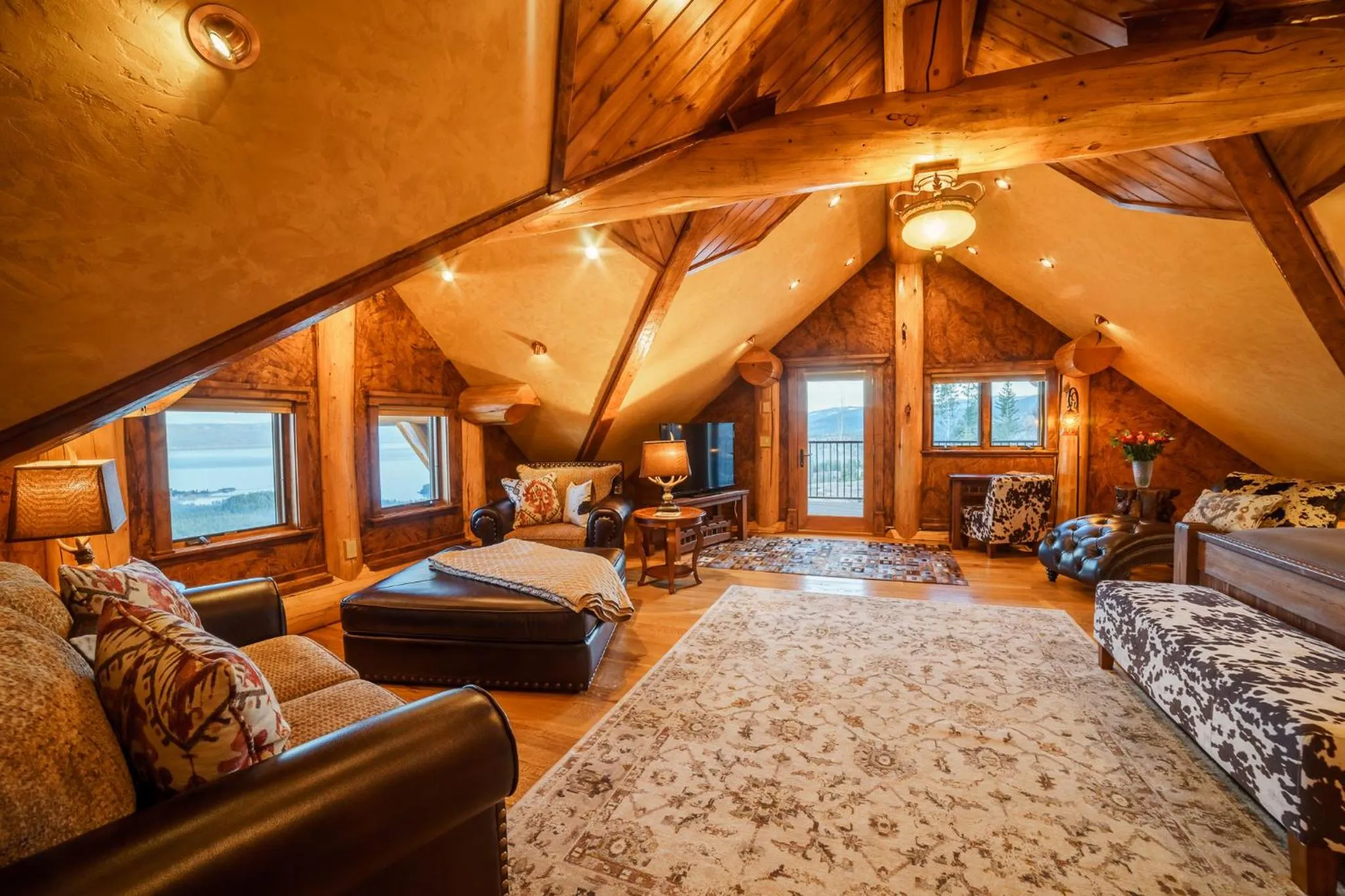 Day, Bed in Coyote Bluff Estate