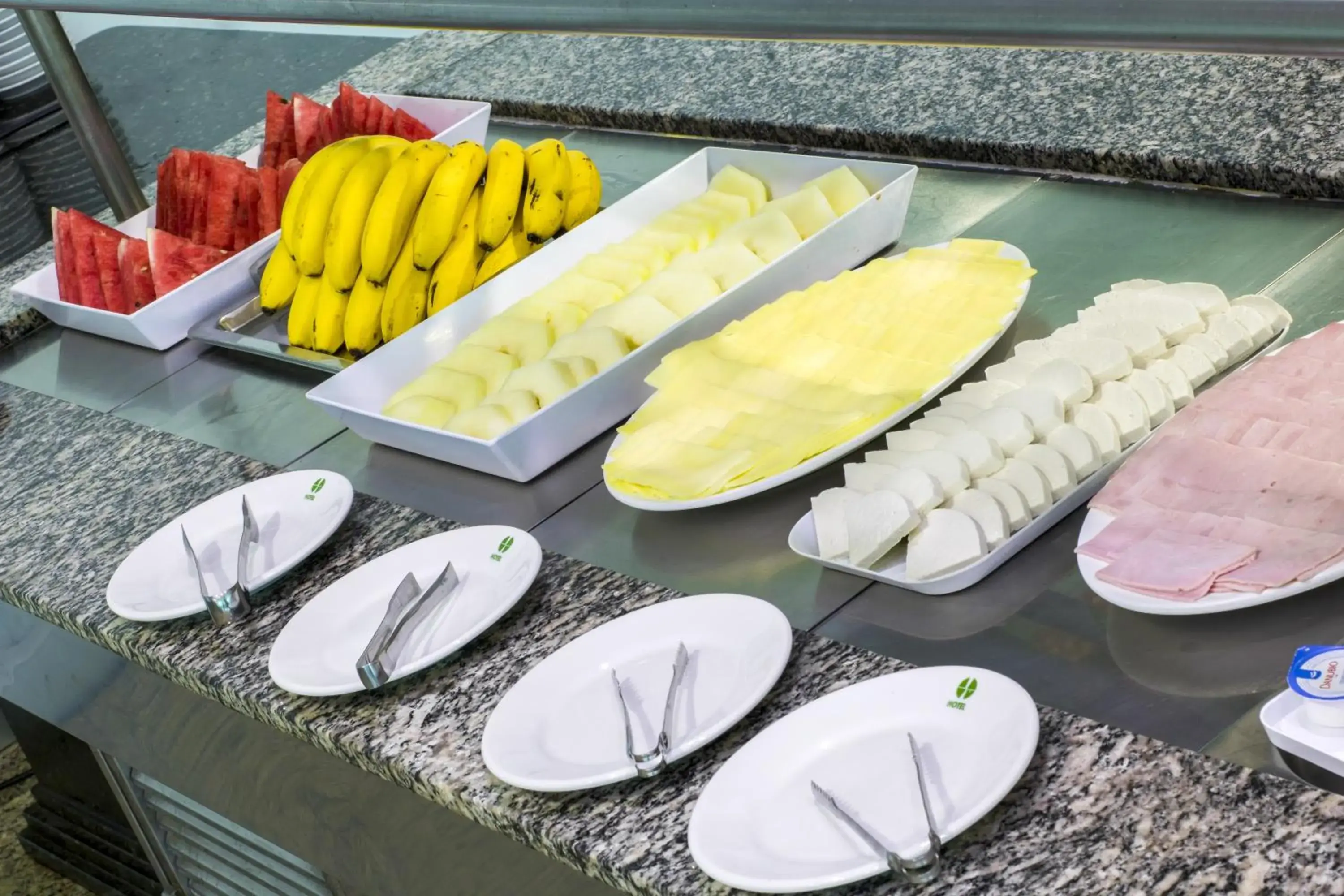 Food and drinks in Hotel Golden Park Sorocaba & Convenções by Nacional Inn Food and drinks in Hotel Golden Park Sorocaba & Convenções by Nacional Inn