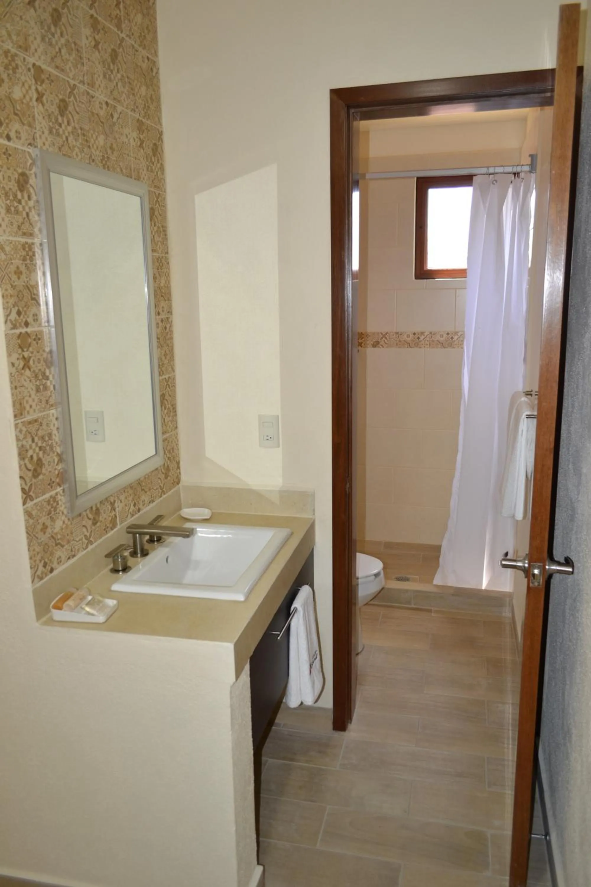 Bathroom in Hotel Plaza Bernal