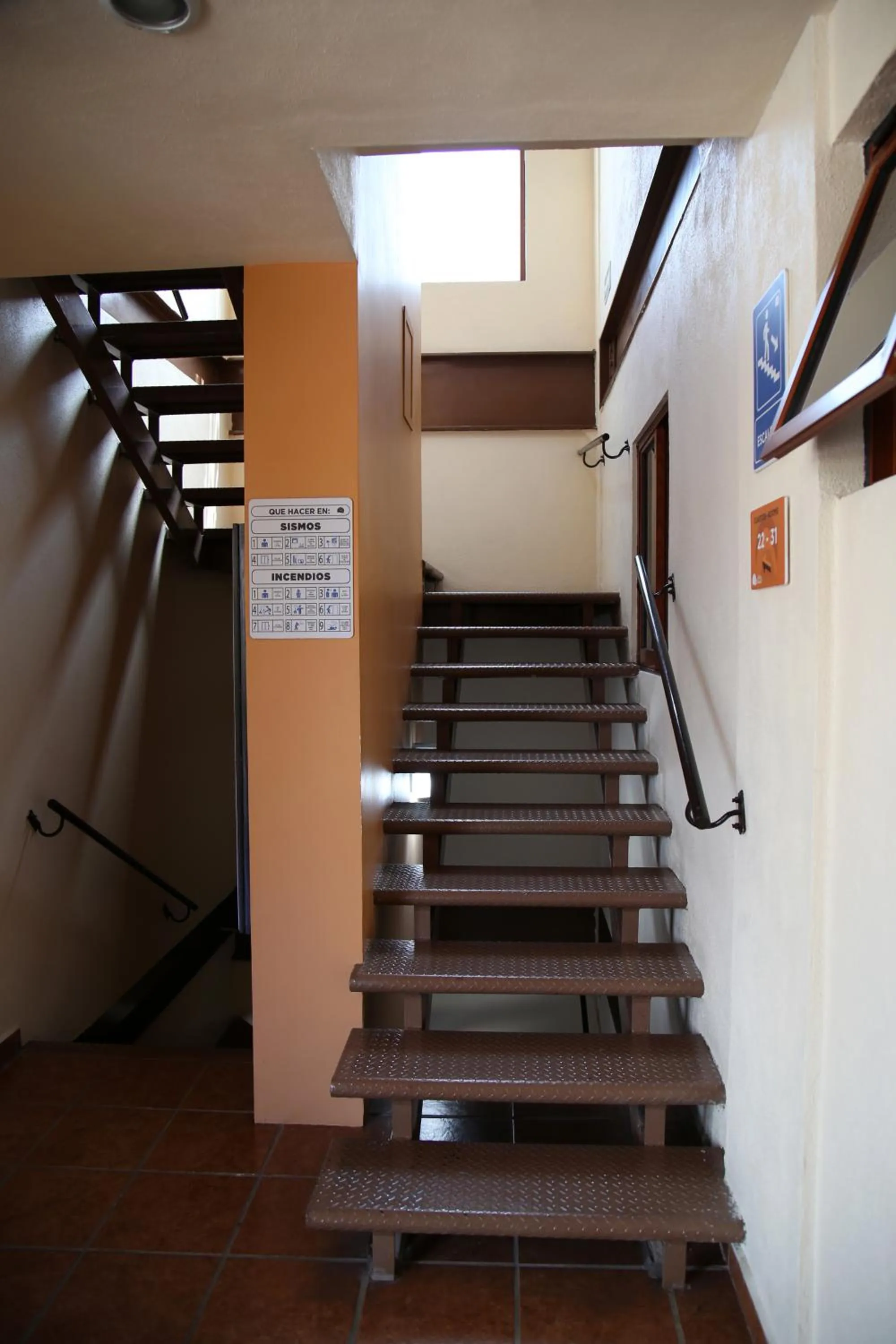 Business facilities in Hotel Plaza Bernal