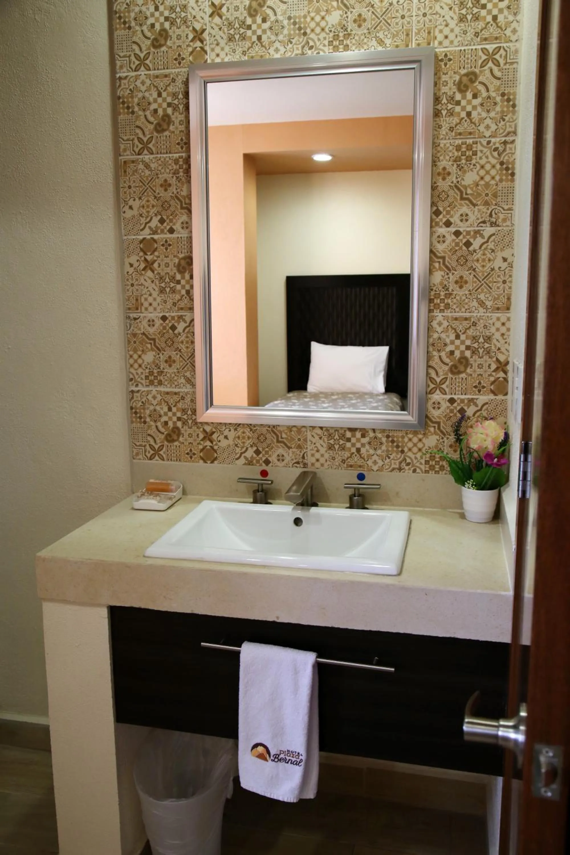 Decorative detail in Hotel Plaza Bernal