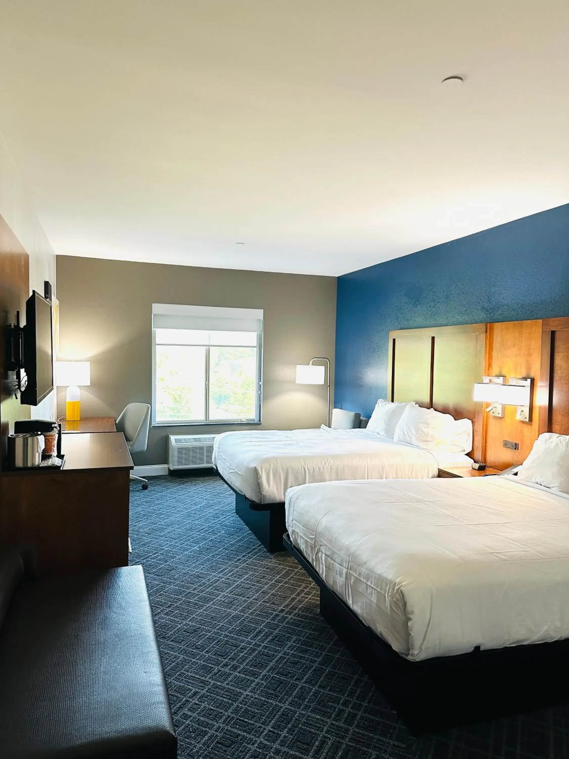 Standard Queen Room with Two Queen Beds - Non-Smoking in Comfort Inn & Suites Plainville-Foxboro Standard Queen Room with Two Queen Beds - Non-Smoking in Comfort Inn & Suites Plainville-Foxboro