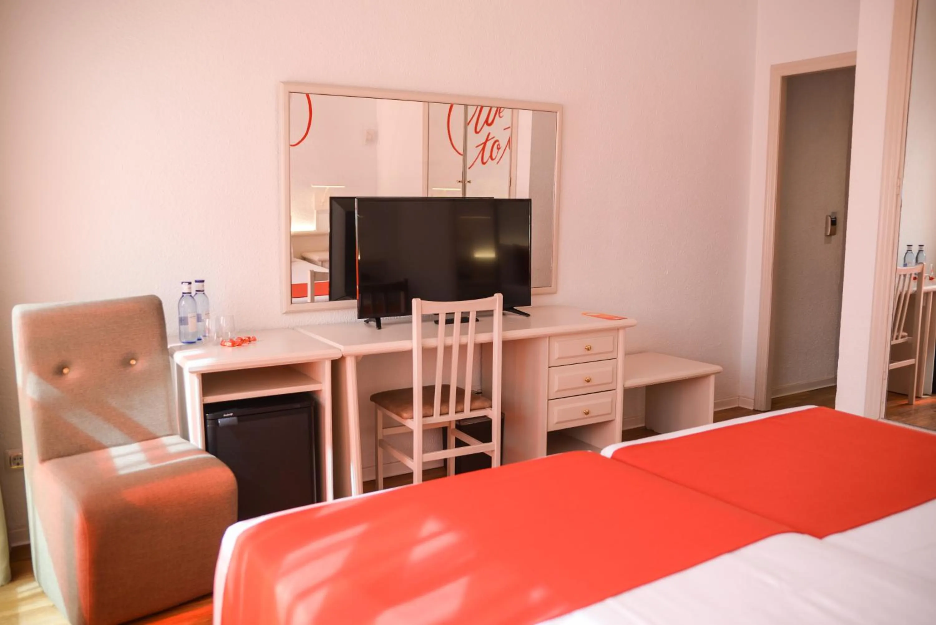 Bed in BPM Lloret Hotel