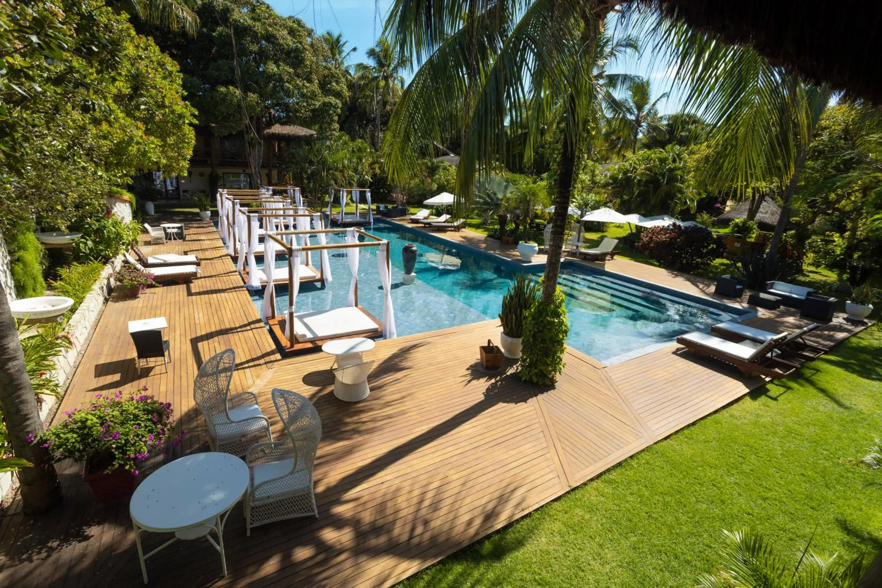 Swimming pool in Beija Flor Exclusive Hotel & Spa