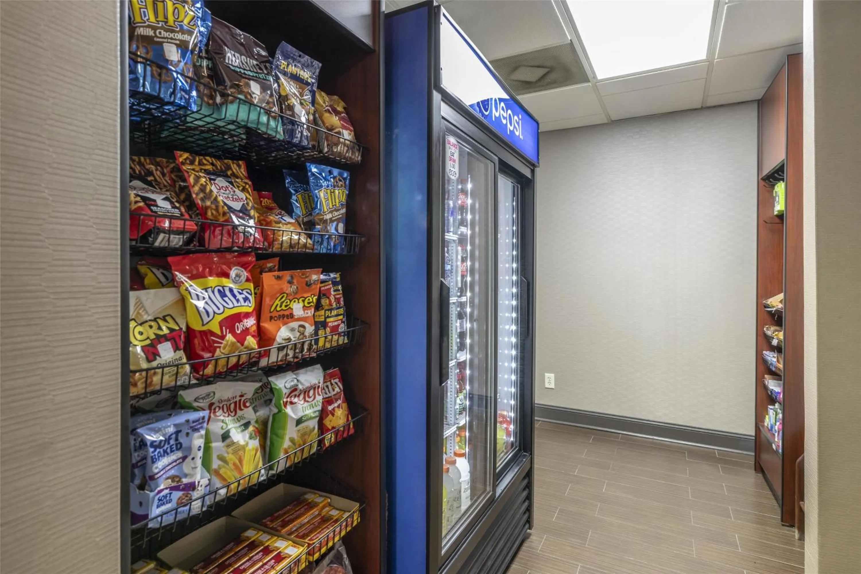 Property building in Best Western Plus Lee's Summit Hotel & Suites