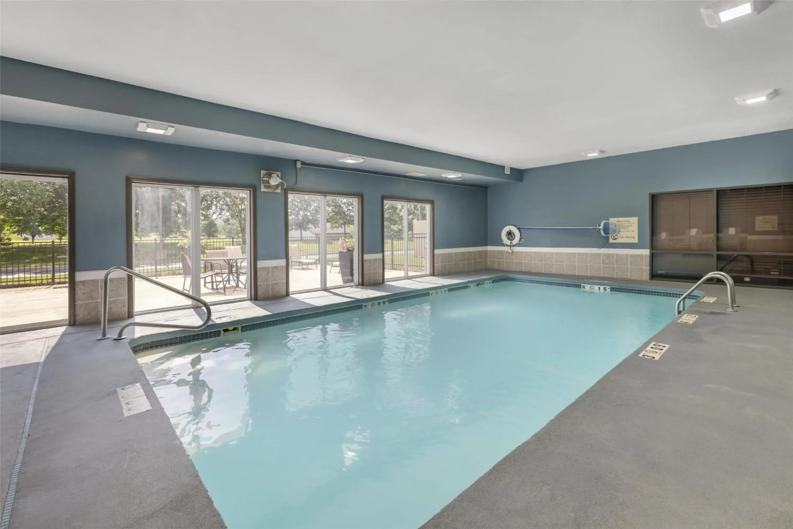 Pool view in Best Western Plus Lee's Summit Hotel & Suites Pool view in Best Western Plus Lee's Summit Hotel & Suites
