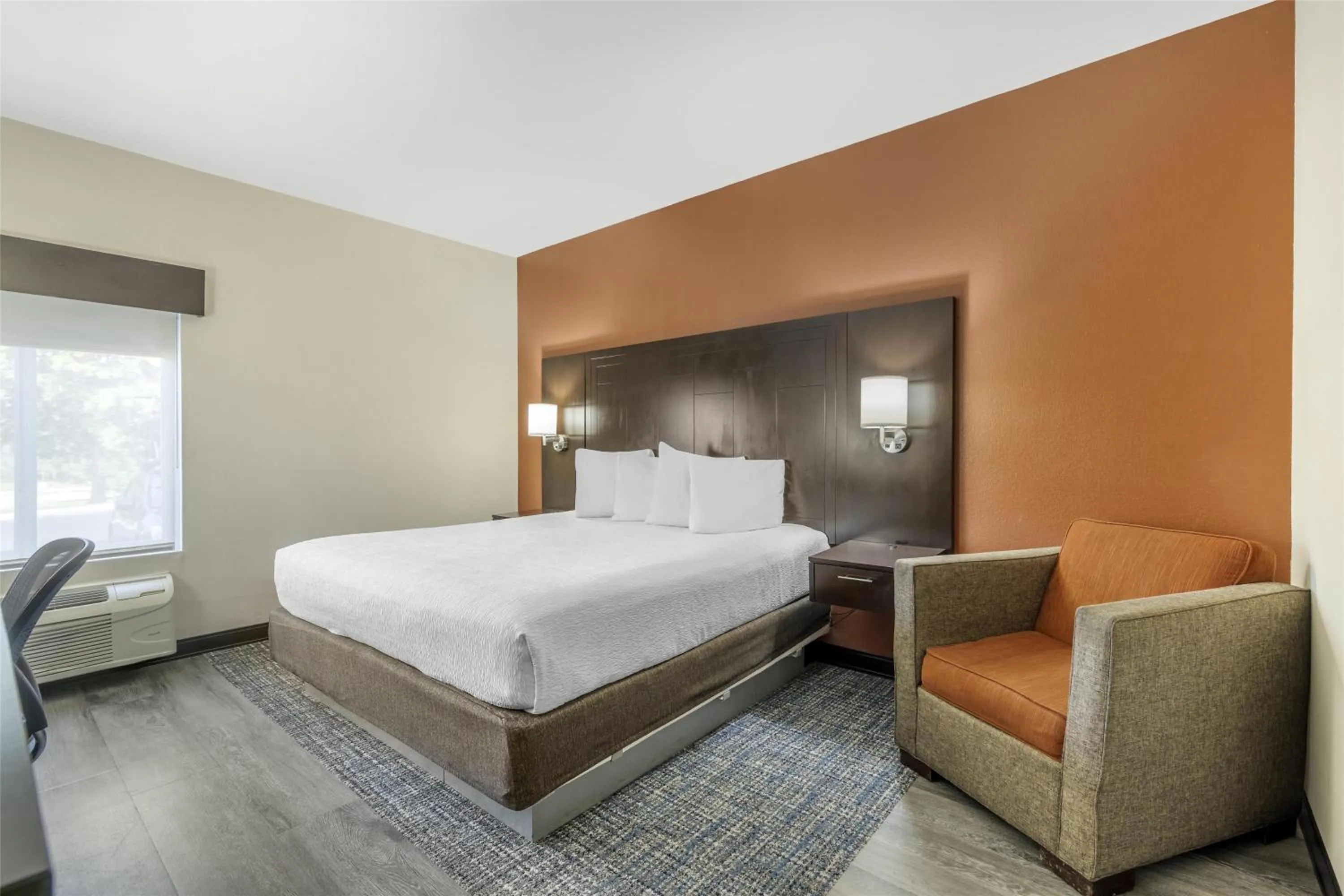 Bedroom, Bed in Best Western Plus Lee's Summit Hotel & Suites