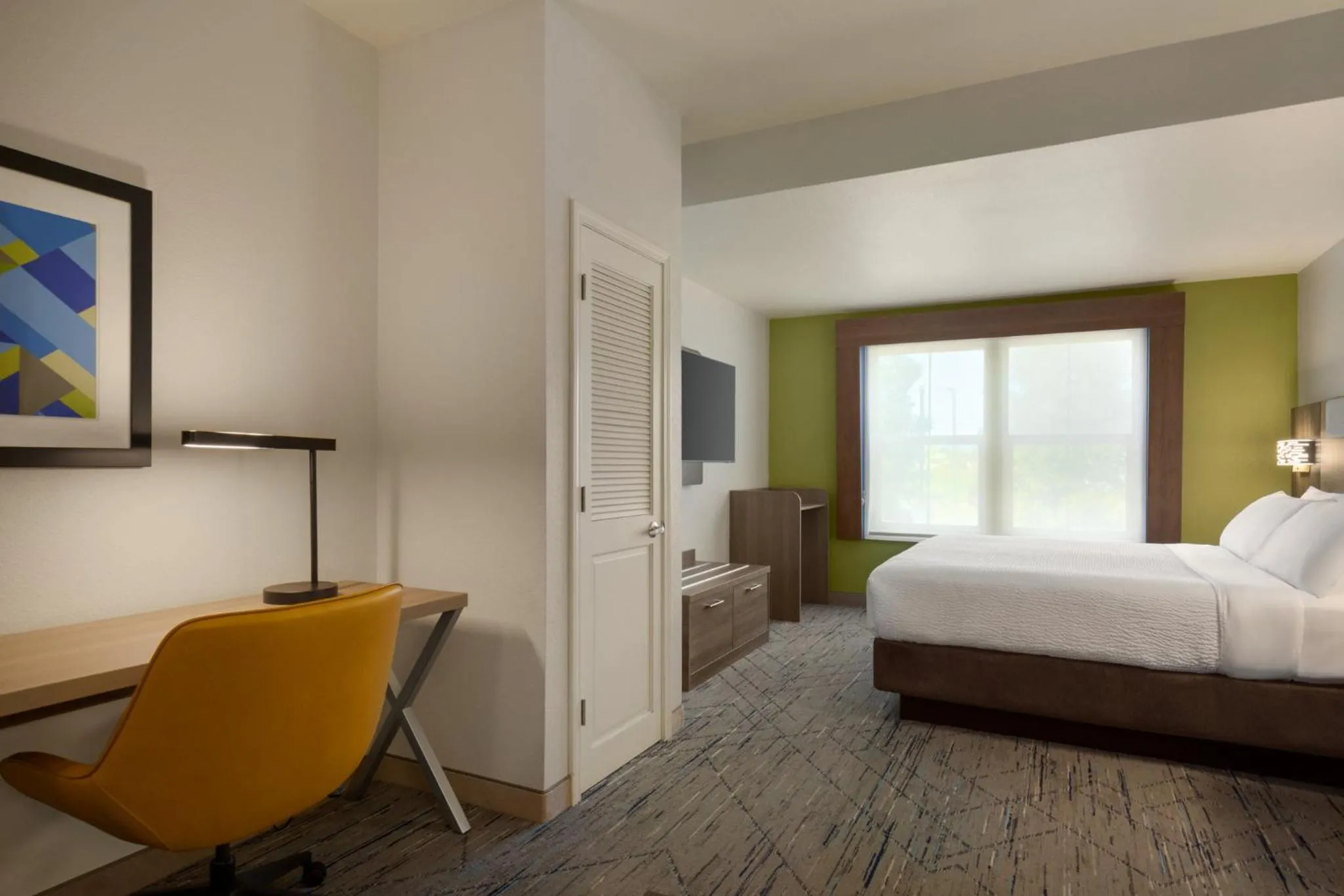 Photo of the whole room, Bed in Holiday Inn Express- West Sacramento by IHG