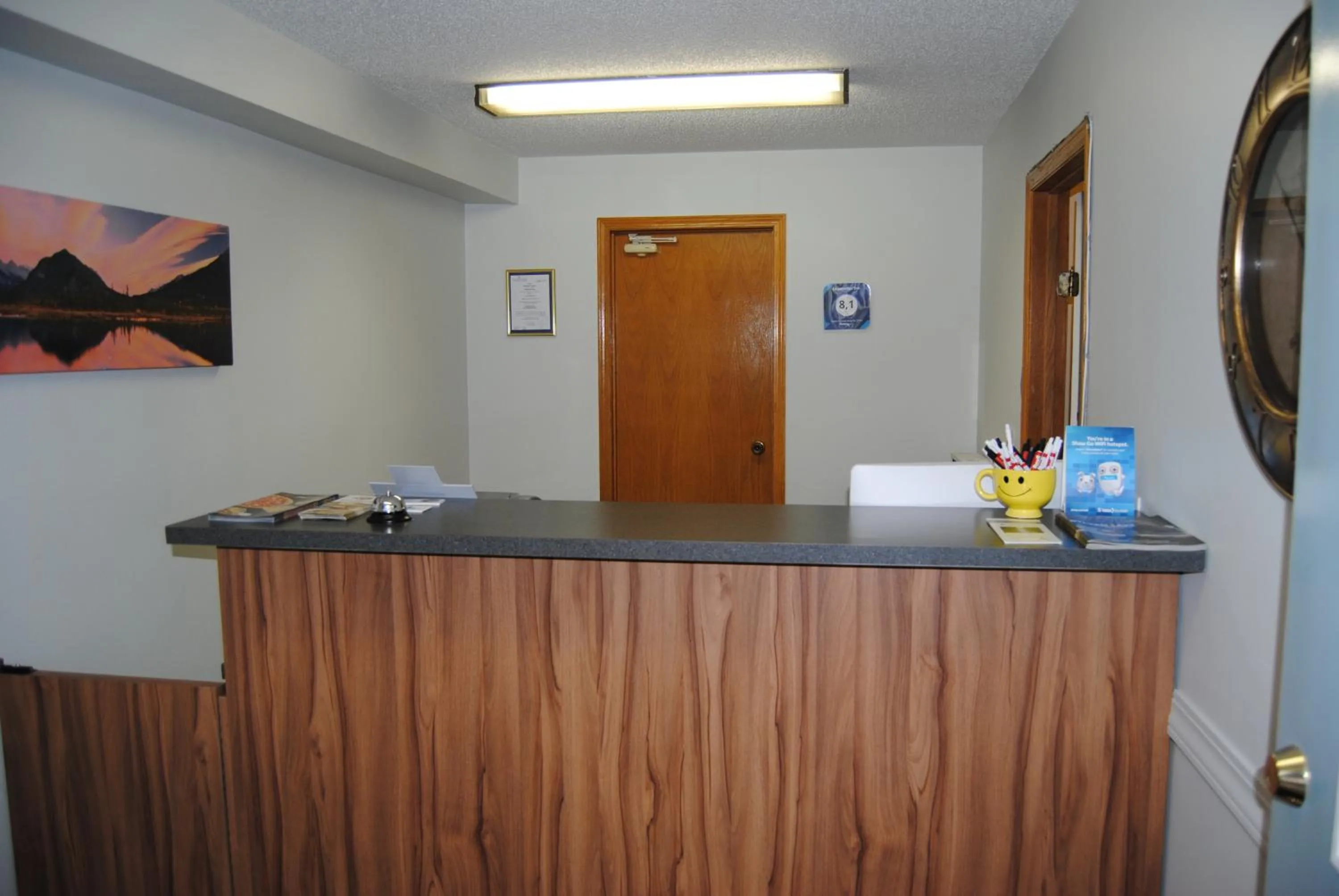 Lobby or reception in Edgewater Inn