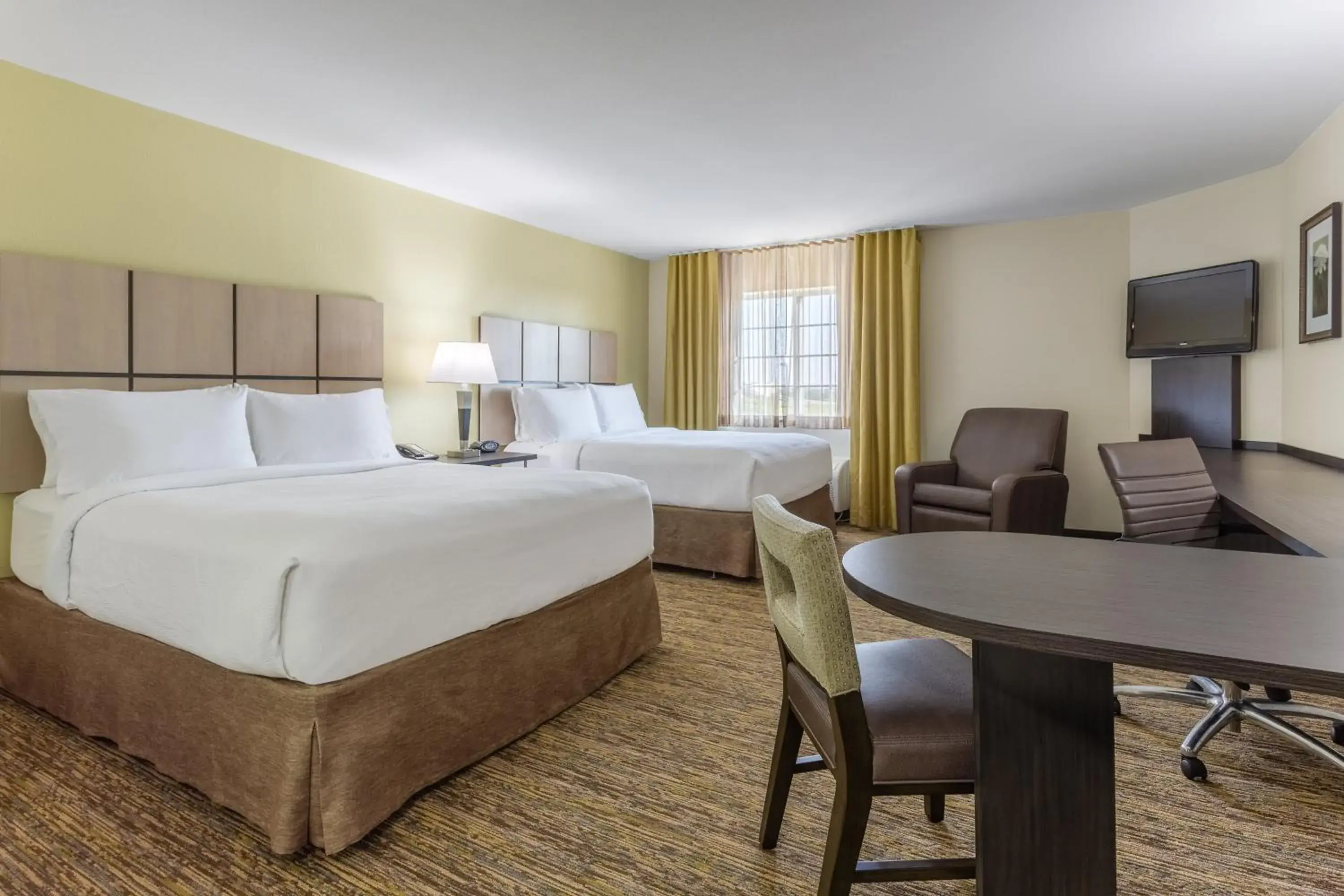Photo of the whole room, Bed in Candlewood Suites Aurora-Naperville by IHG Photo of the whole room, Bed in Candlewood Suites Aurora-Naperville by IHG