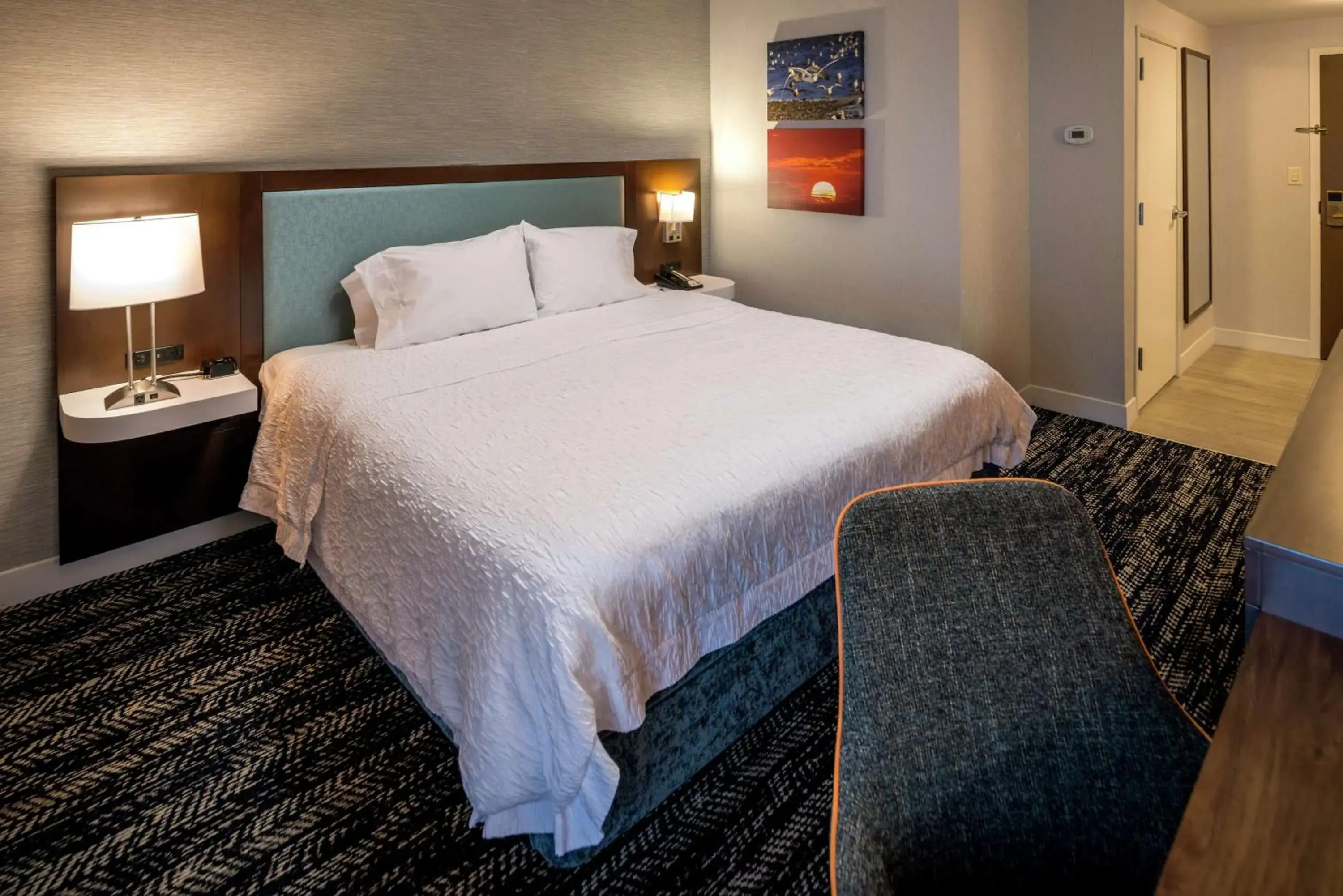 Bed in Hampton Inn Long Island/Commack Bed in Hampton Inn Long Island/Commack