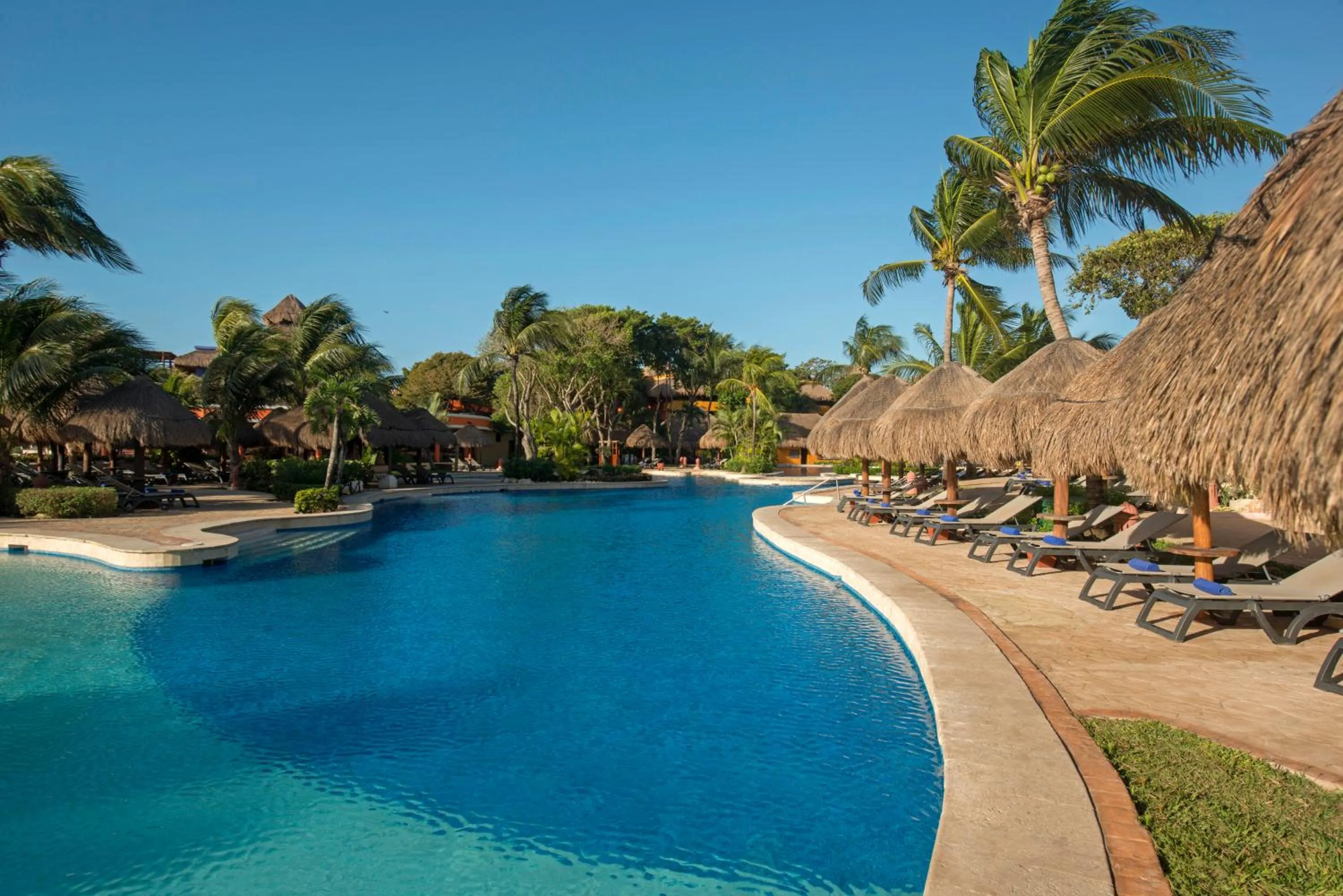 Swimming pool in Iberostar Waves Tucan - All Inclusive