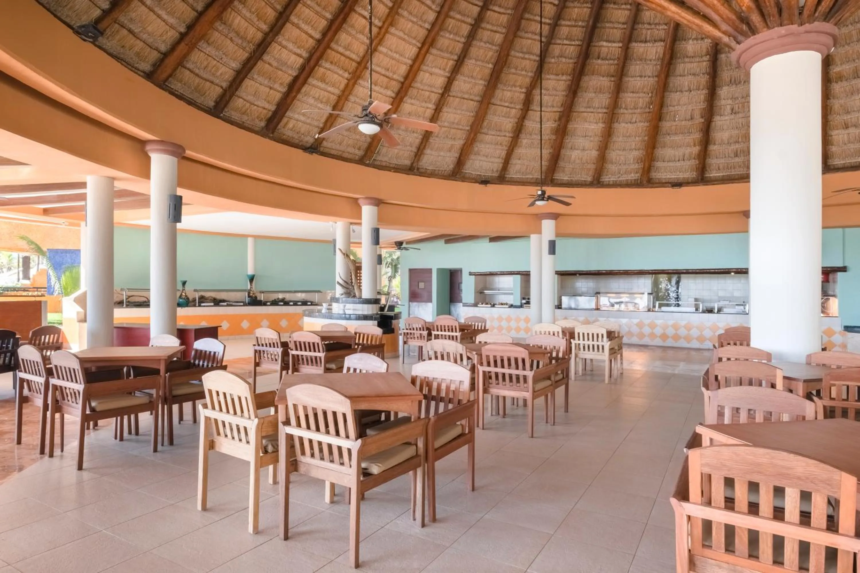 Restaurant/places to eat in Iberostar Waves Tucan - All Inclusive
