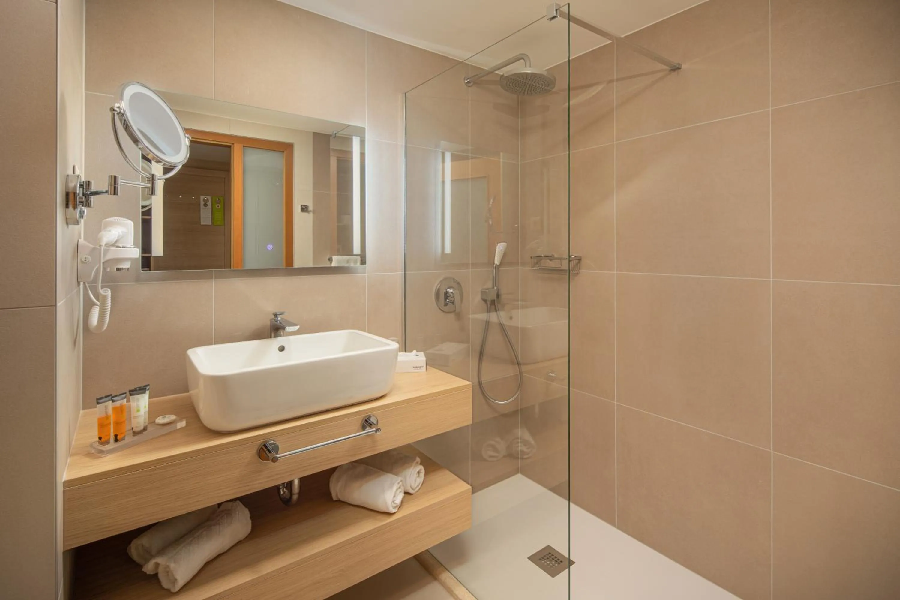 Bathroom in Greenfield Hotel Golf & Spa