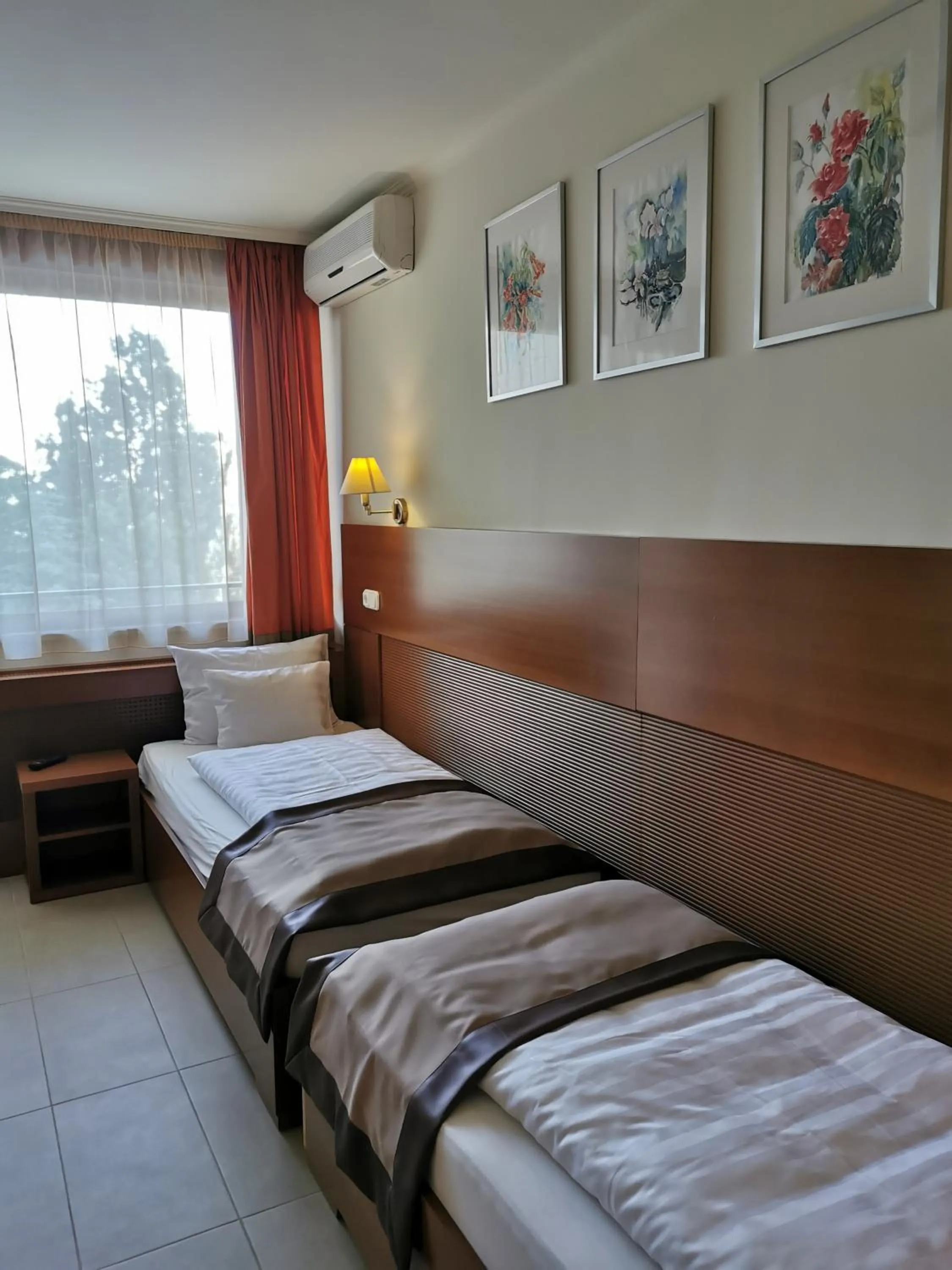 Bed in Hotel Villa Pax