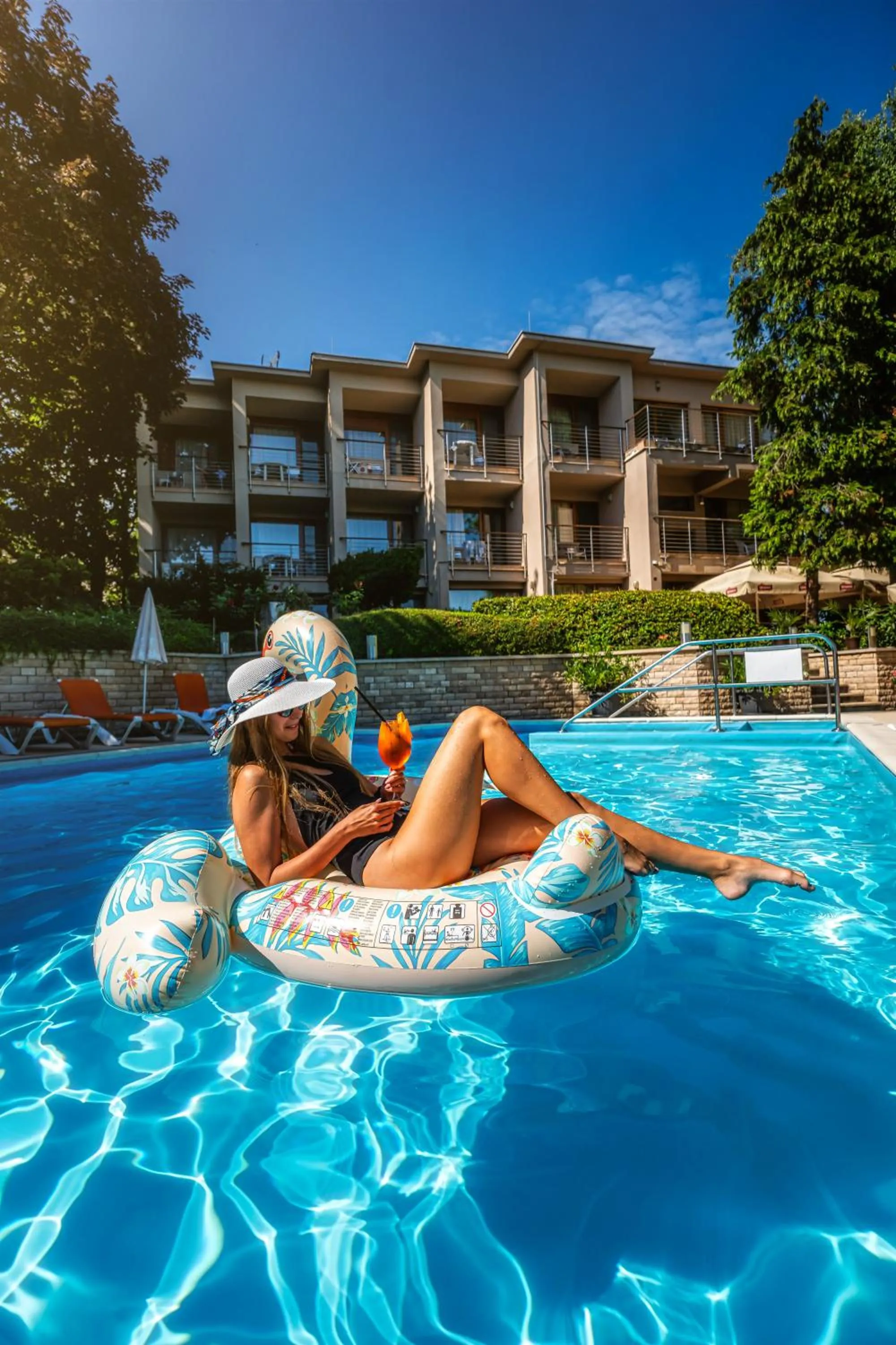 Swimming pool in Hotel Villa Pax