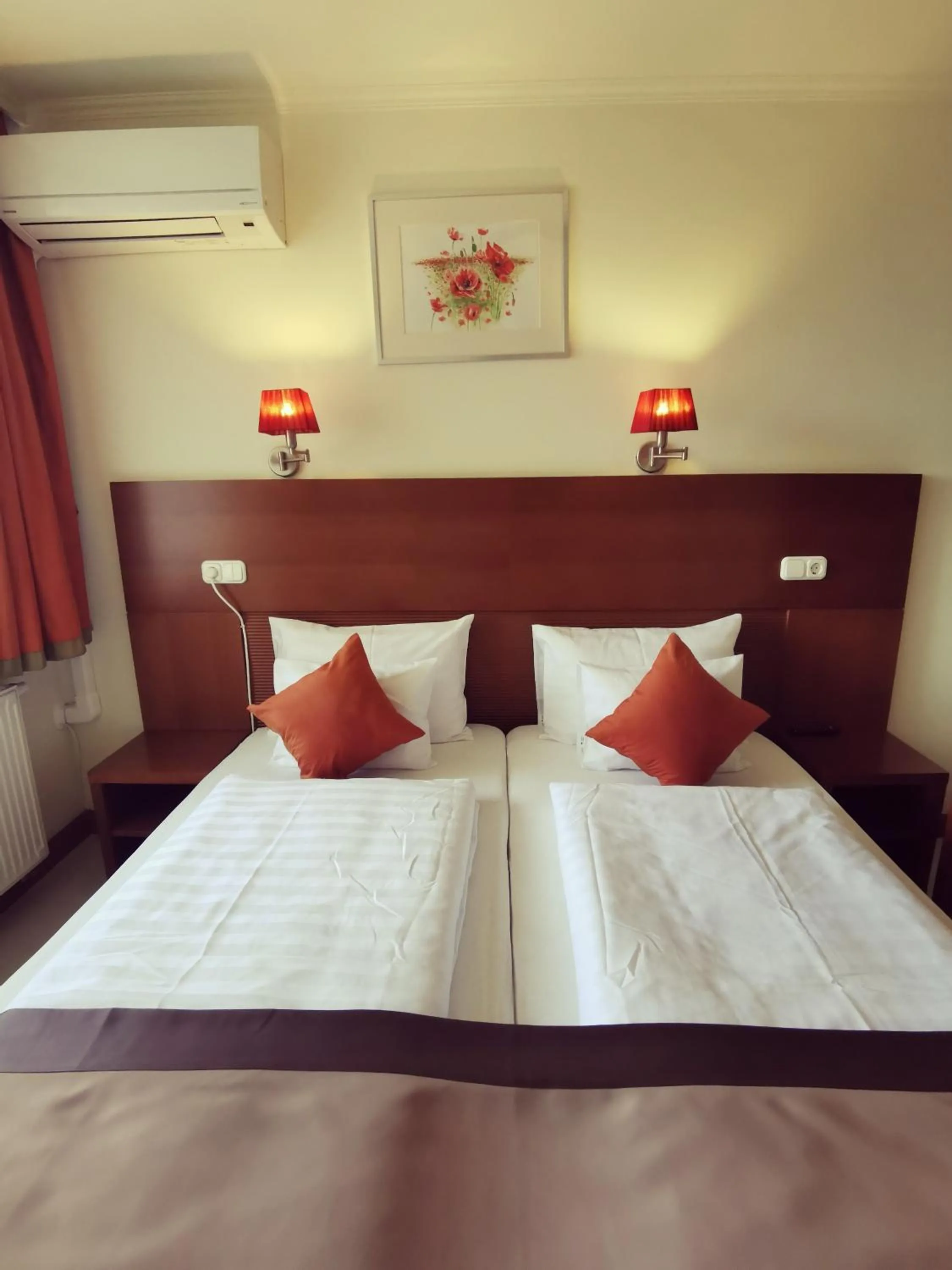 Bedroom, Bed in Hotel Villa Pax