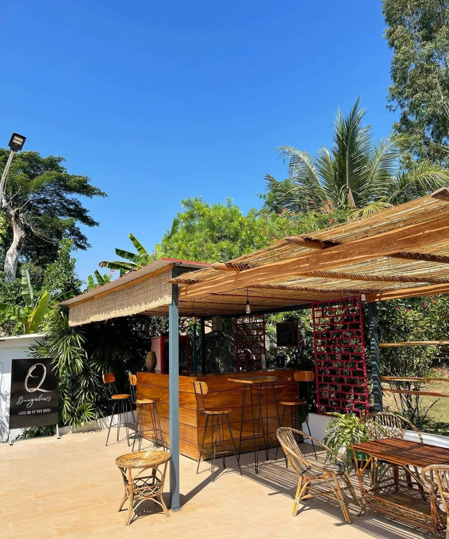 Lounge or bar in Q Bungalows