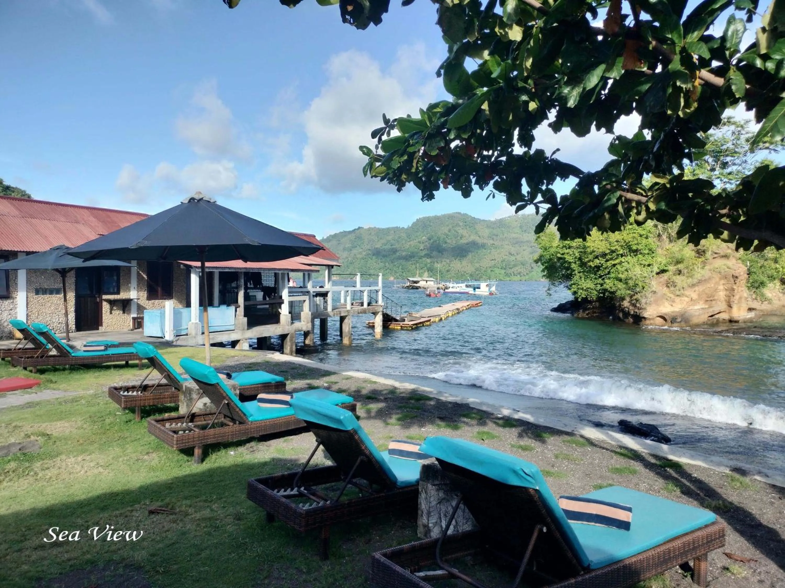 Sea view in Cocotinos Lembeh a Boutique Dive Lodge