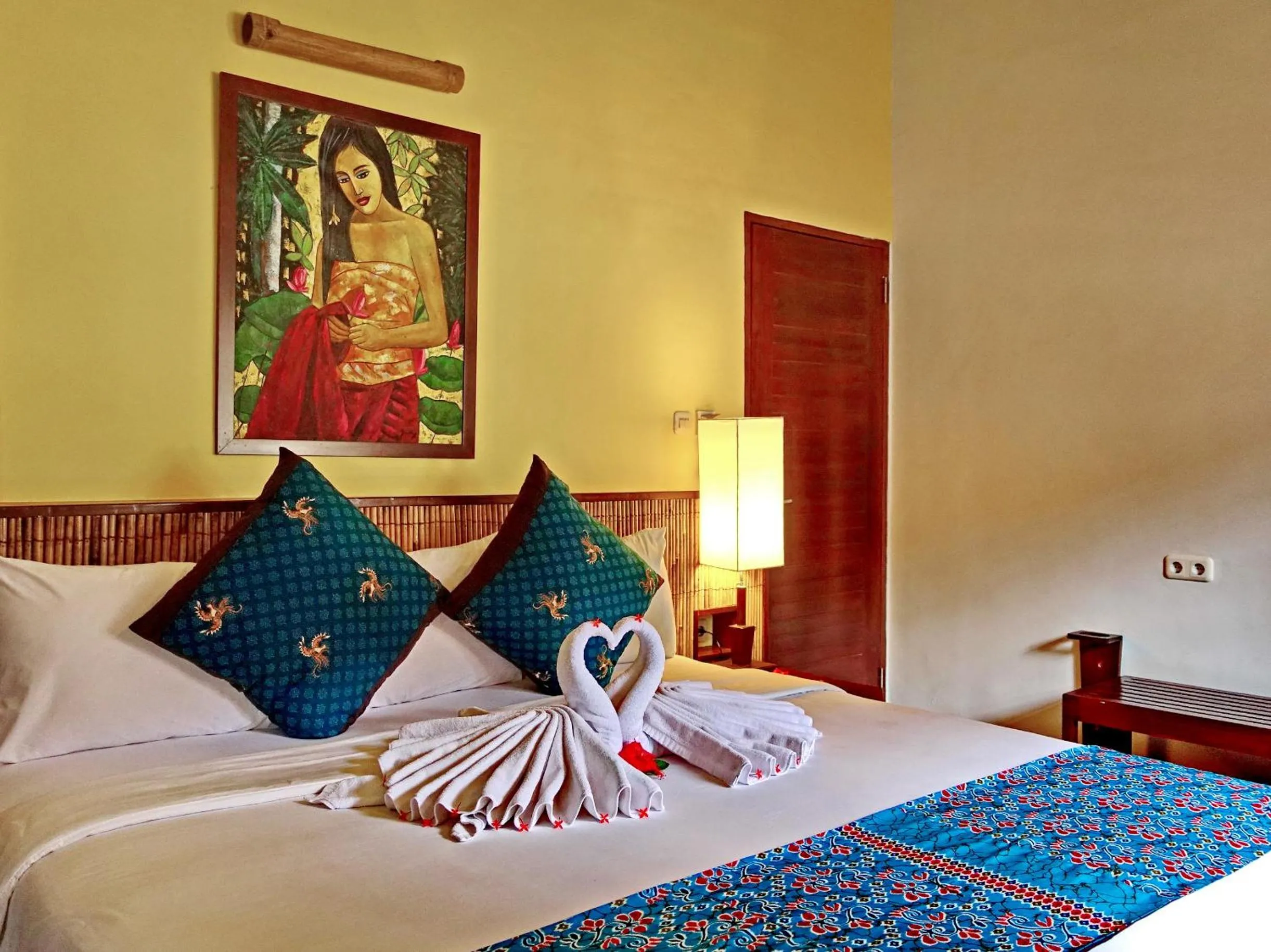 Bedroom, Bed in Cocotinos Lembeh a Boutique Dive Lodge