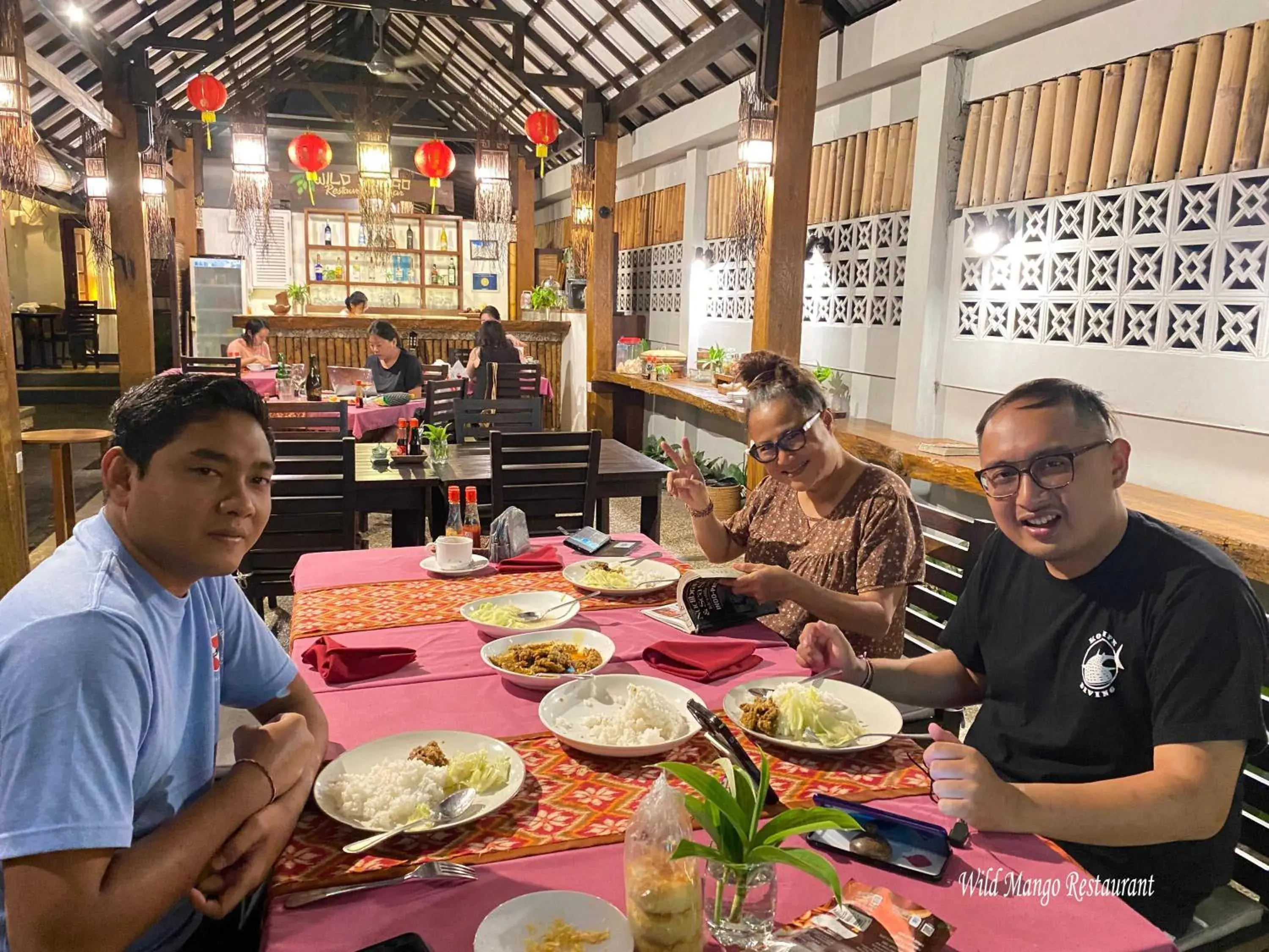 Restaurant/places to eat in Cocotinos Lembeh a Boutique Dive Lodge Restaurant/places to eat in Cocotinos Lembeh a Boutique Dive Lodge