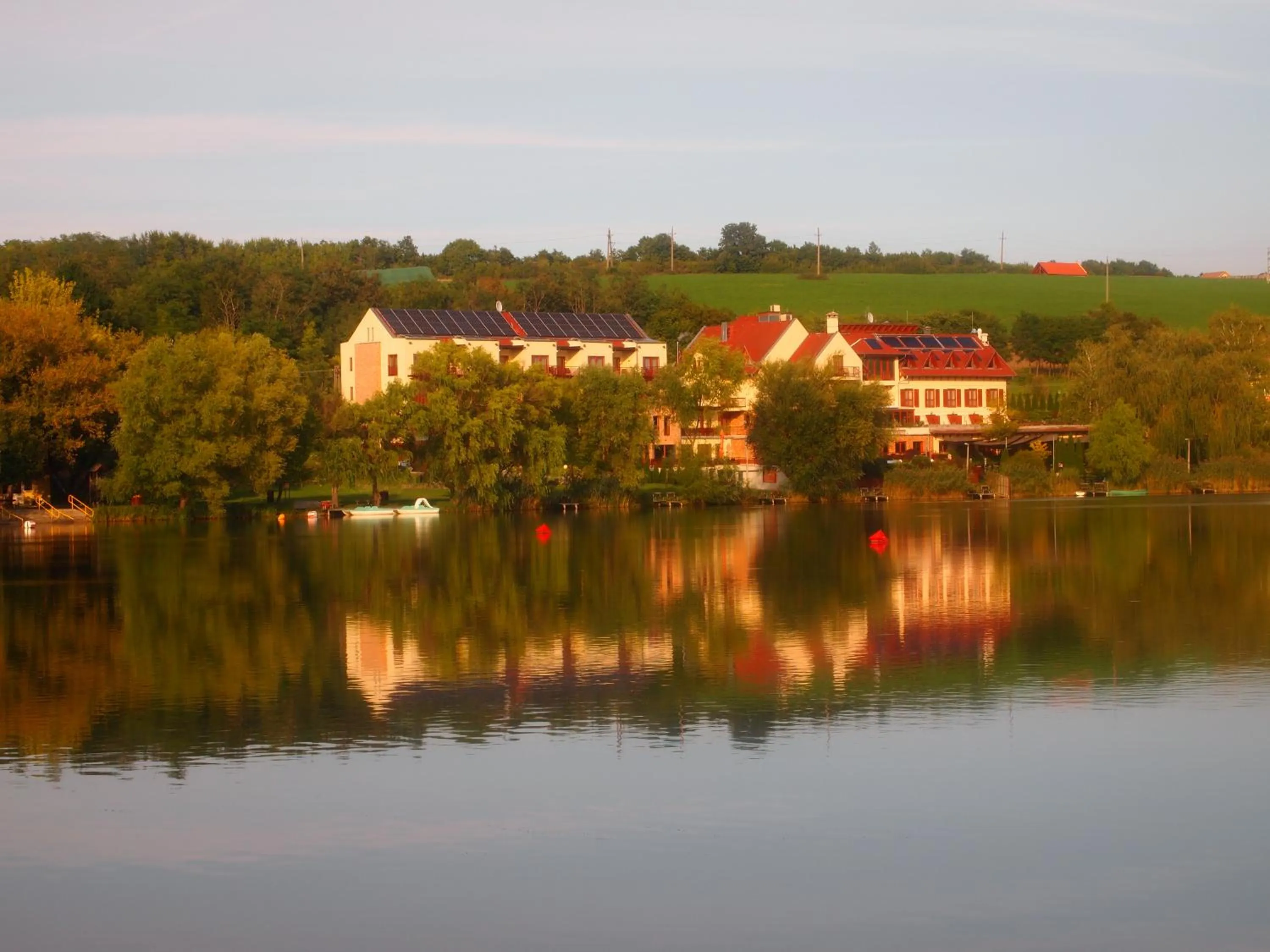 Property building in Tó Wellness Hotel