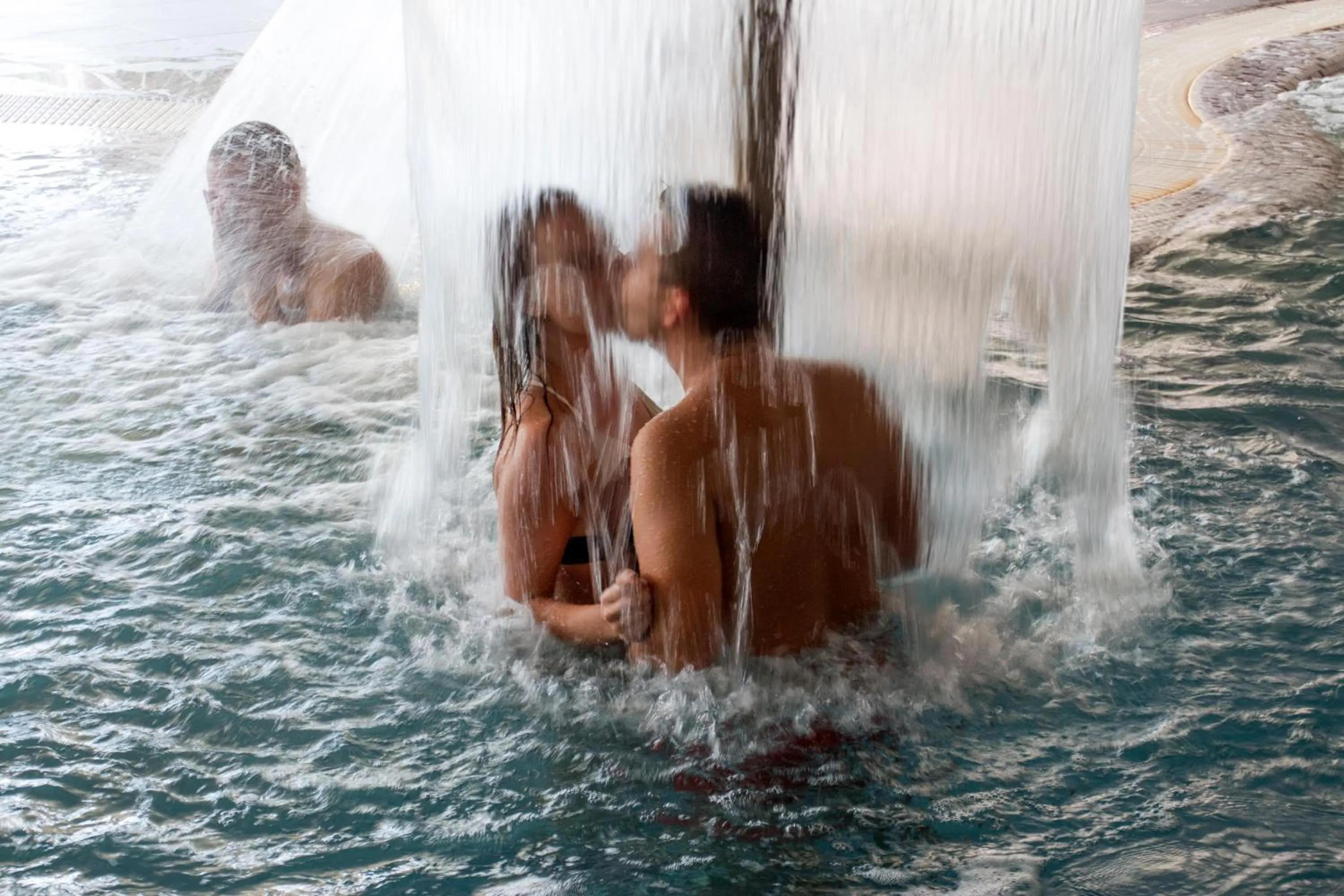 Swimming pool in Tó Wellness Hotel
