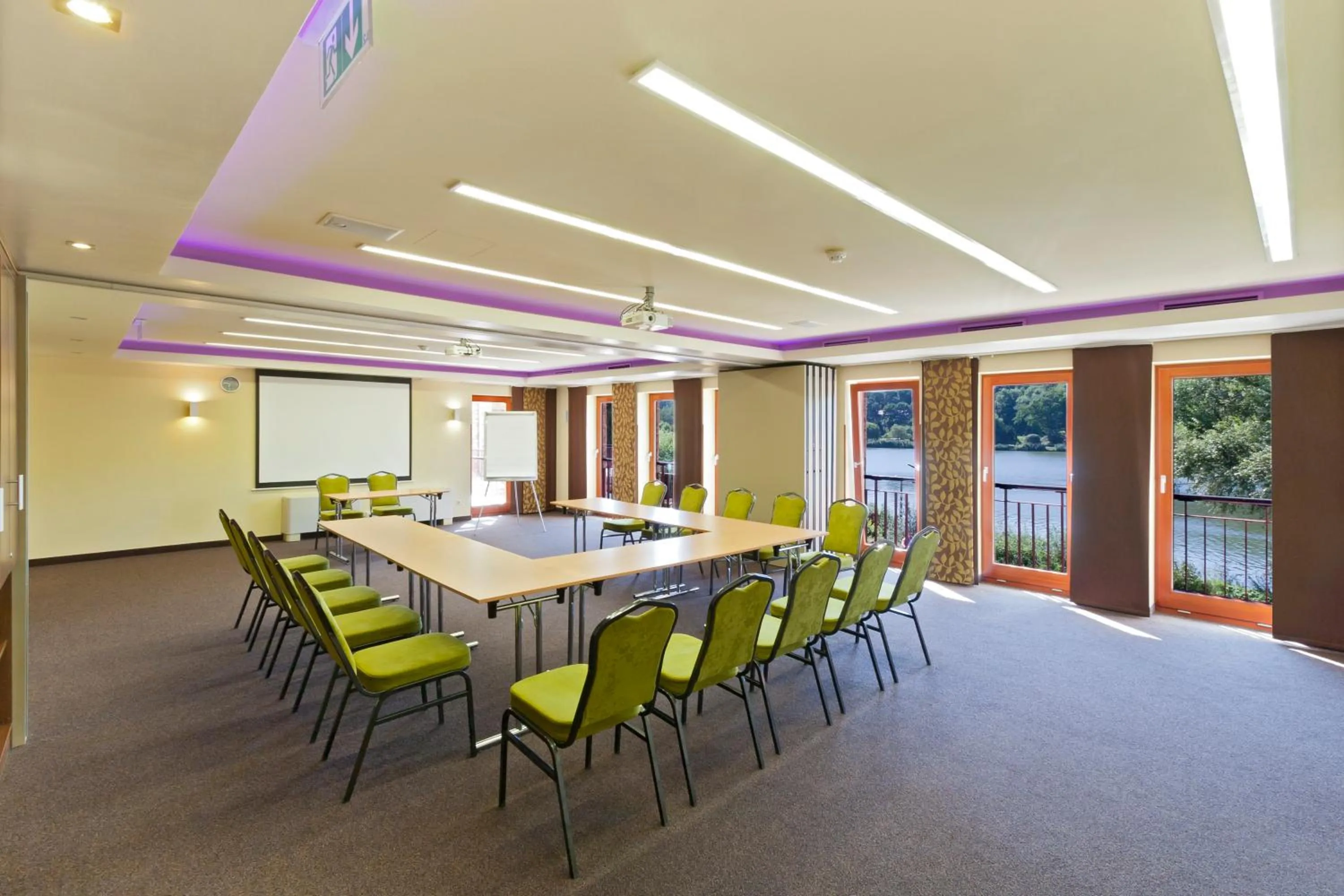 Meeting/conference room in Tó Wellness Hotel
