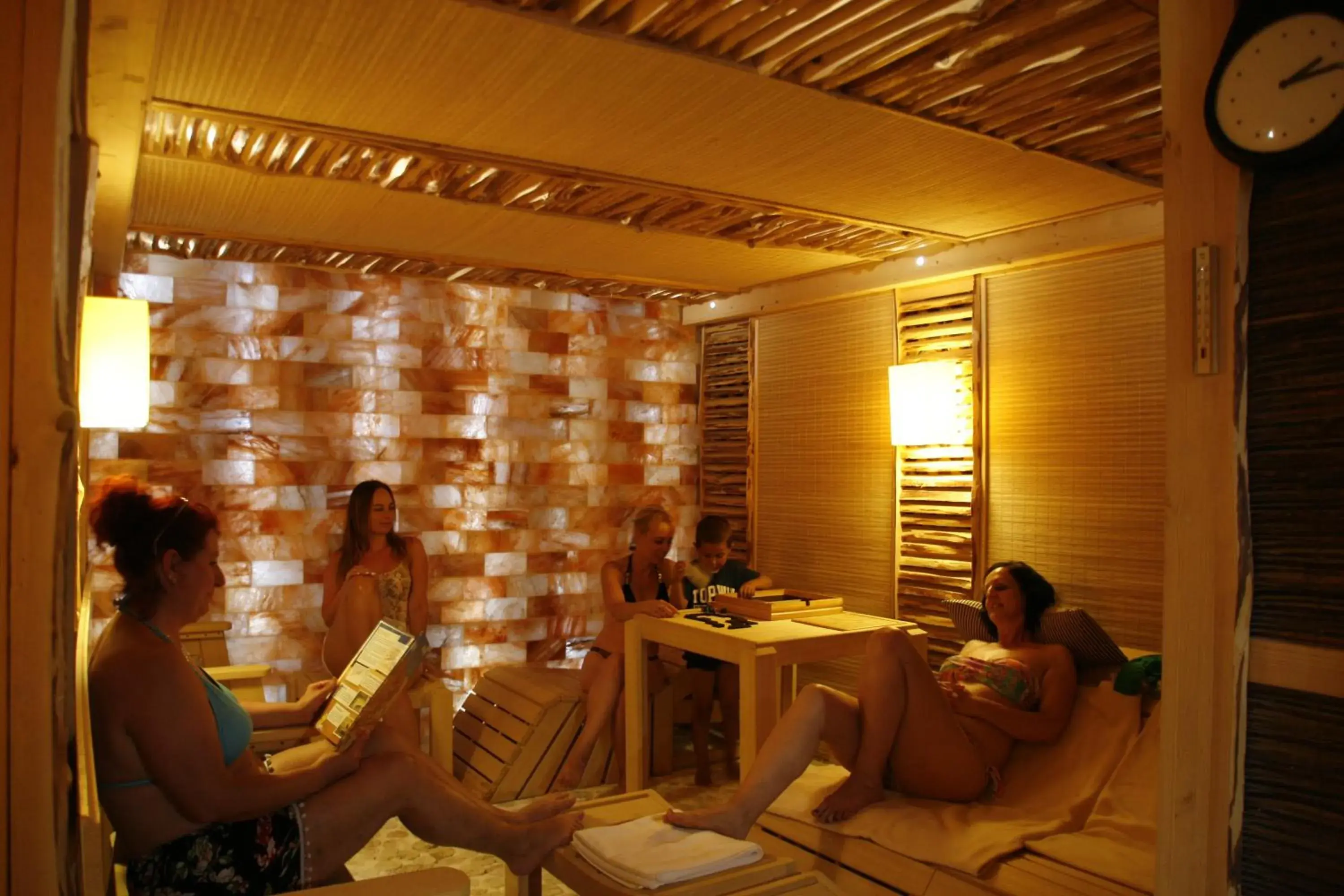 Property building in Tó Wellness Hotel Property building in Tó Wellness Hotel