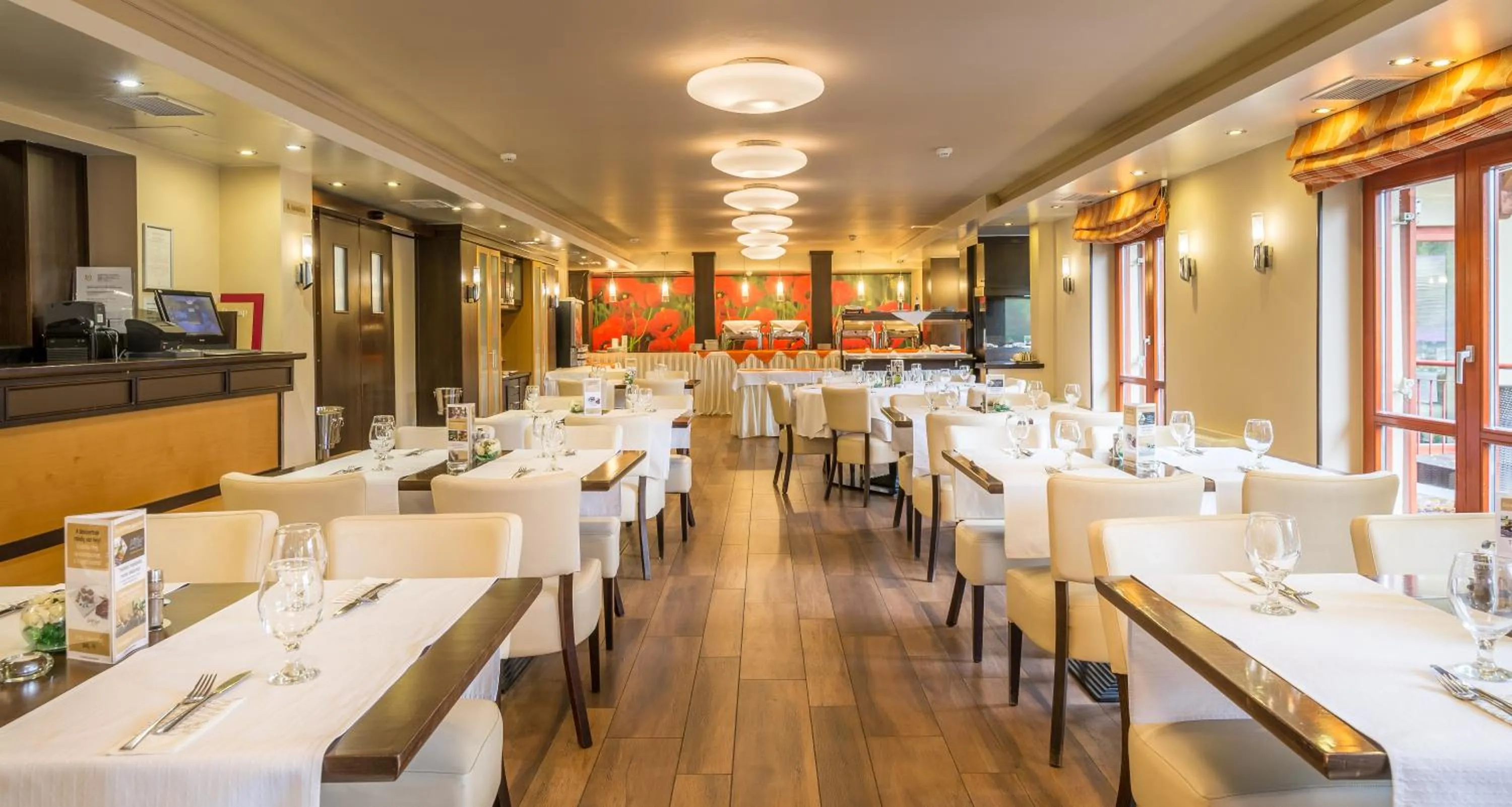 Restaurant/places to eat in Tó Wellness Hotel