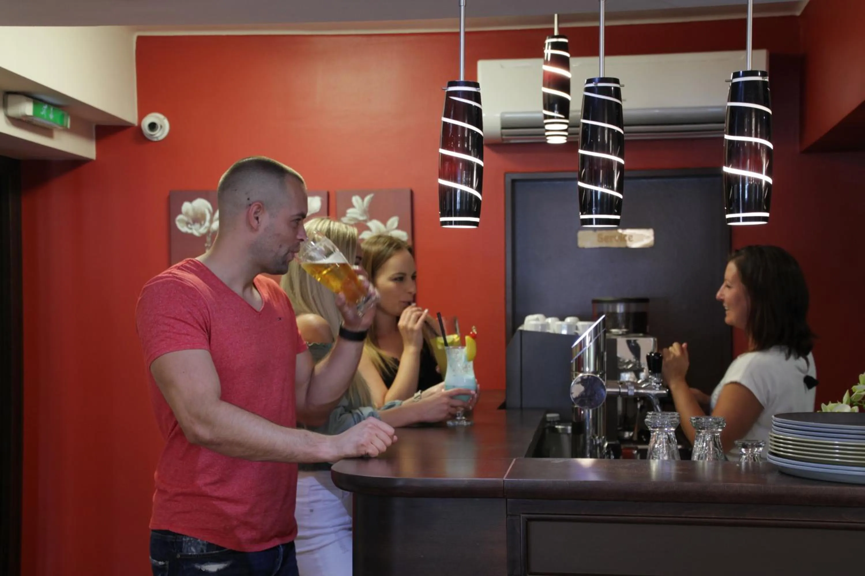 Lounge or bar in Tó Wellness Hotel