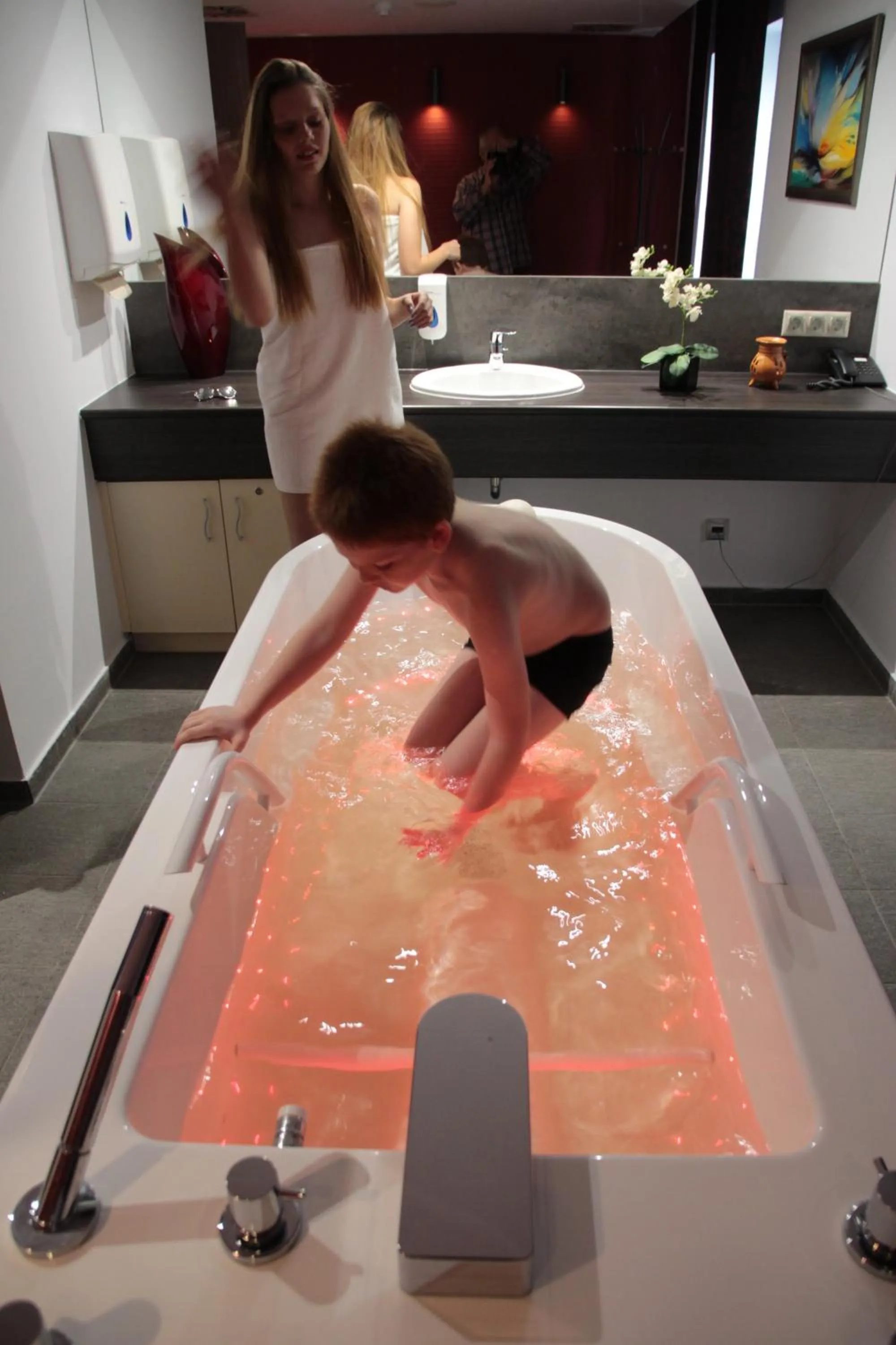 Property building in Tó Wellness Hotel