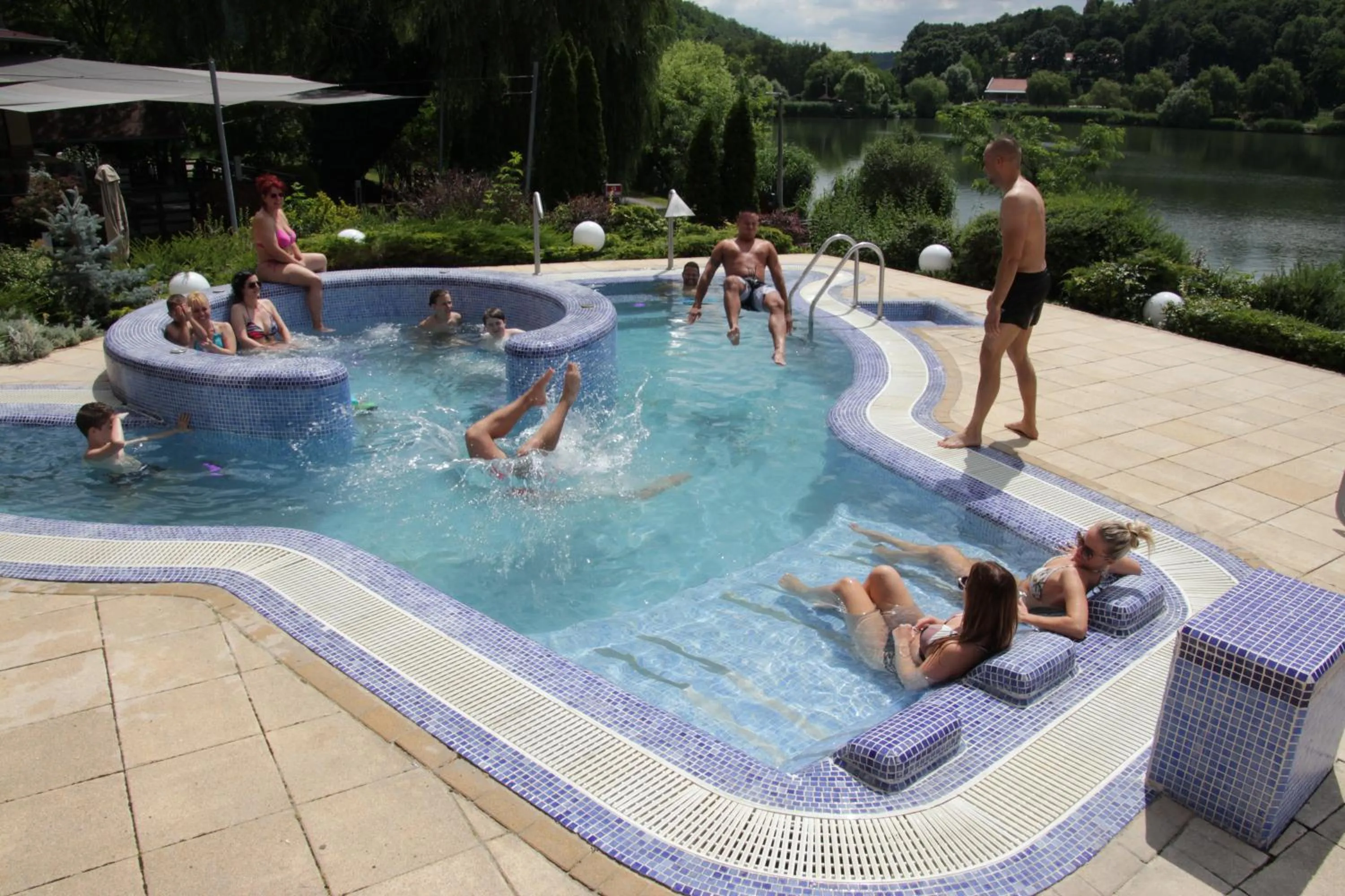 Open Air Bath in Tó Wellness Hotel