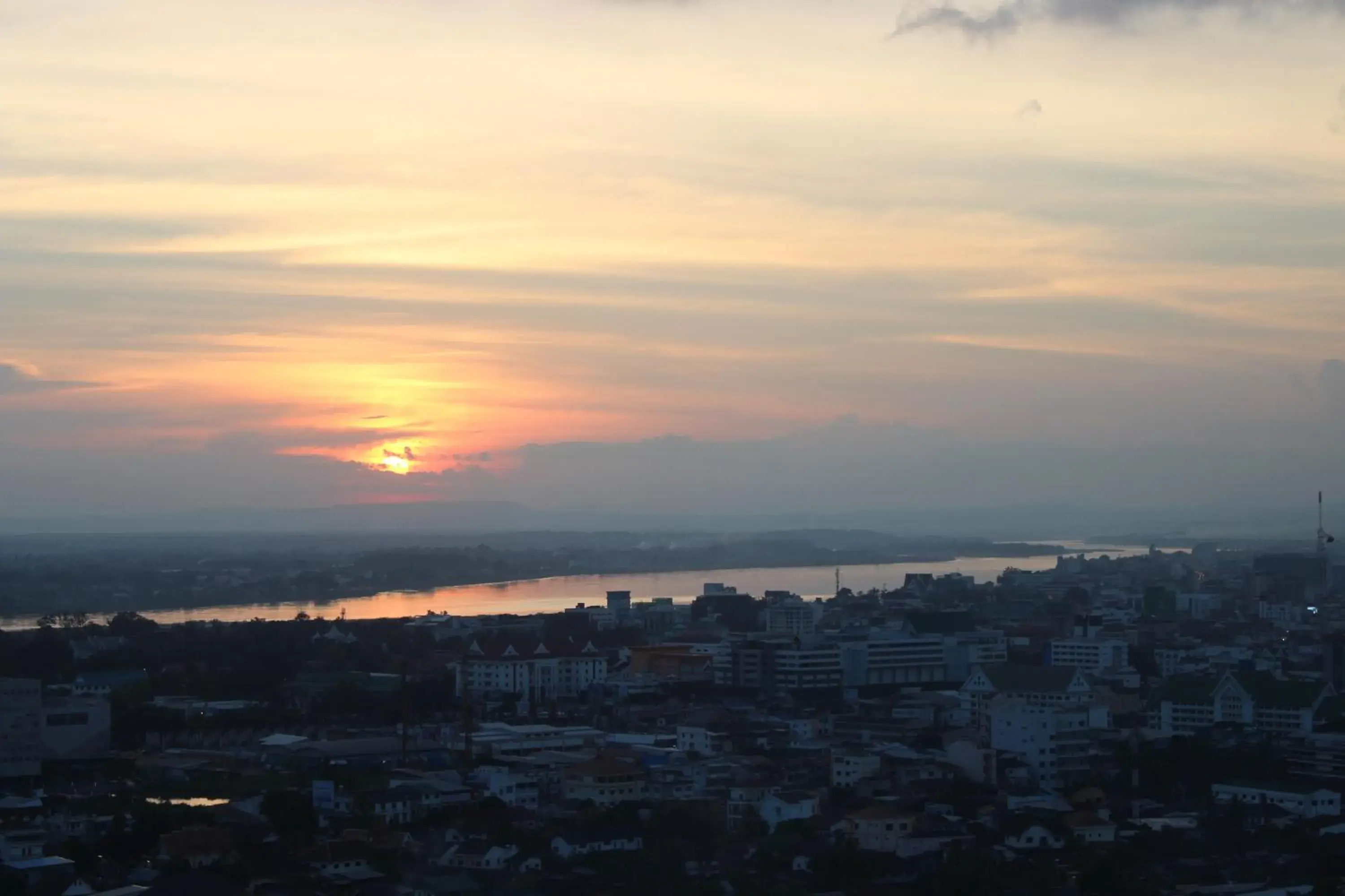 Facade/entrance in Muong Thanh Luxury Vientiane Hotel Facade/entrance in Muong Thanh Luxury Vientiane Hotel