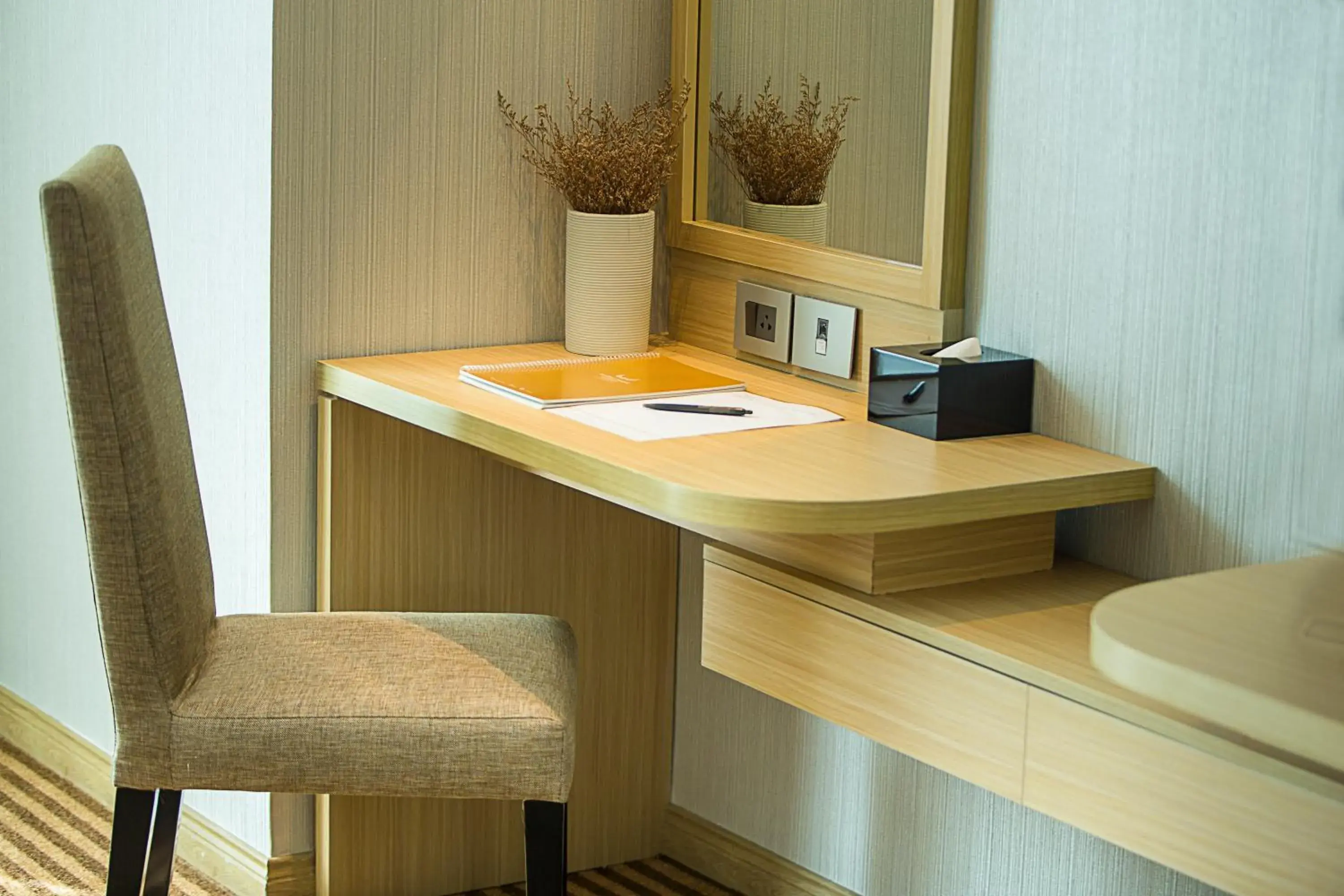 Property building in Muong Thanh Luxury Vientiane Hotel Property building in Muong Thanh Luxury Vientiane Hotel