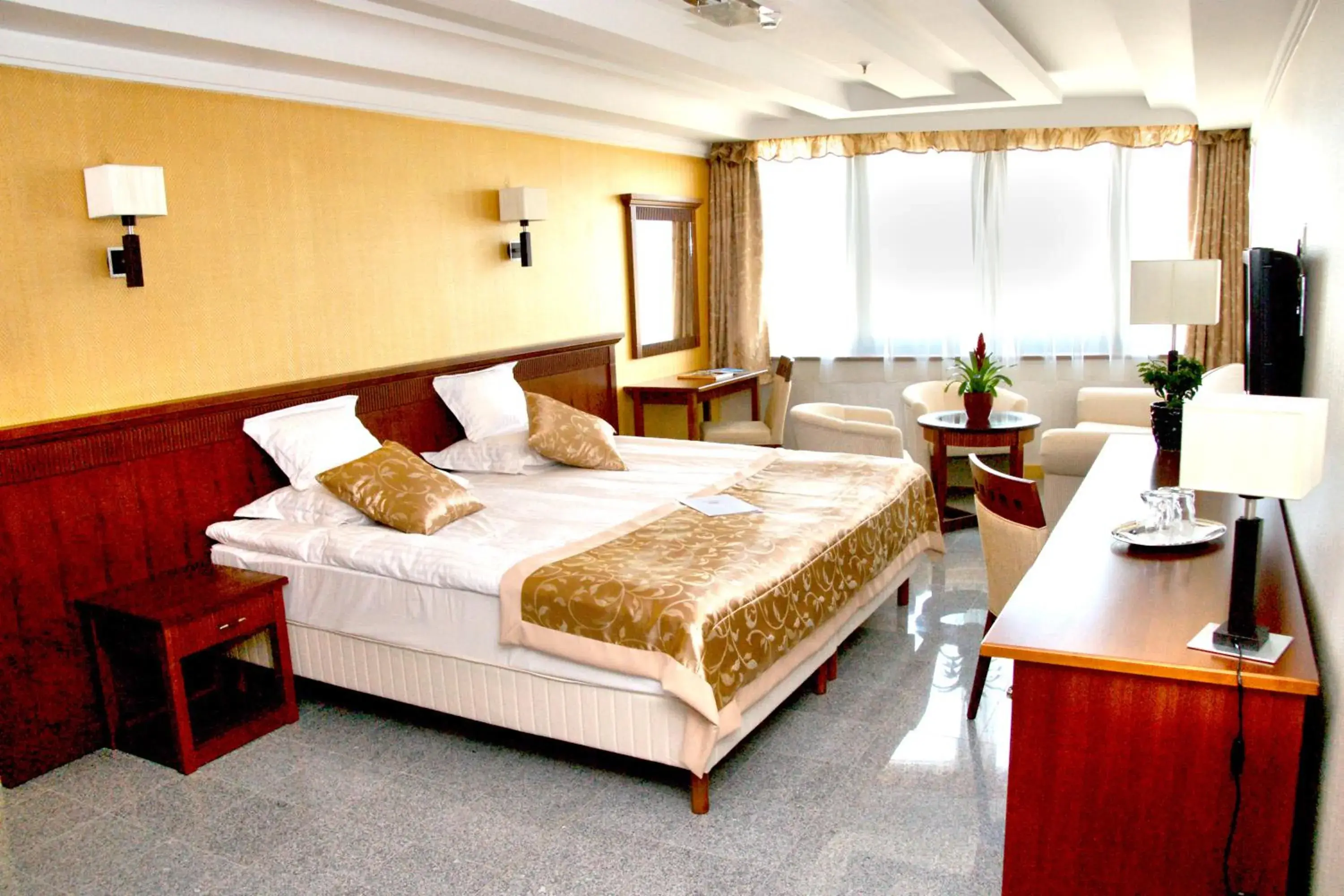 Superior Double/Twin Room in Actor Hotel Budapest Superior Double/Twin Room in Actor Hotel Budapest