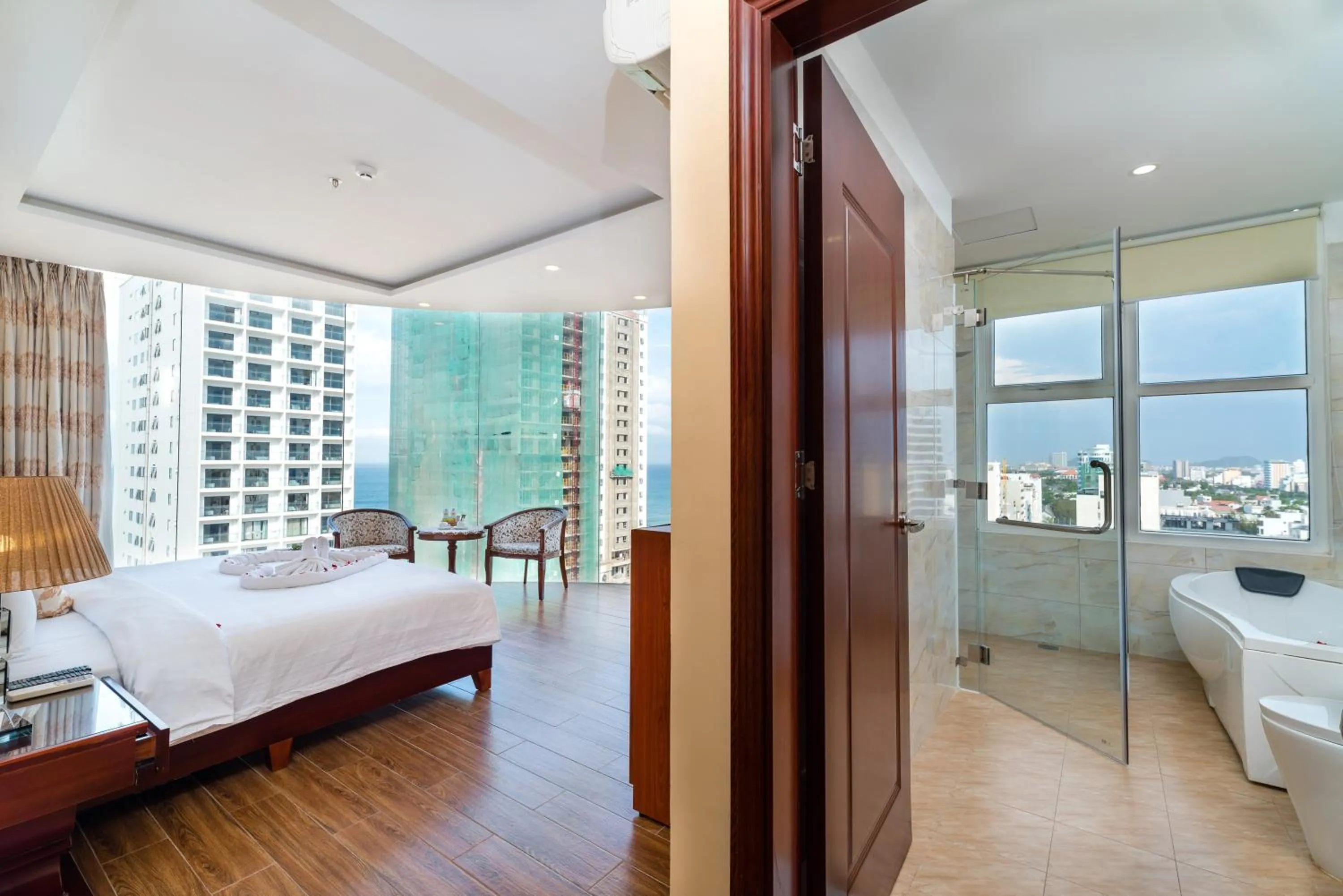 Photo of the whole room, Bed in Nhat Minh Hotel and Apartment