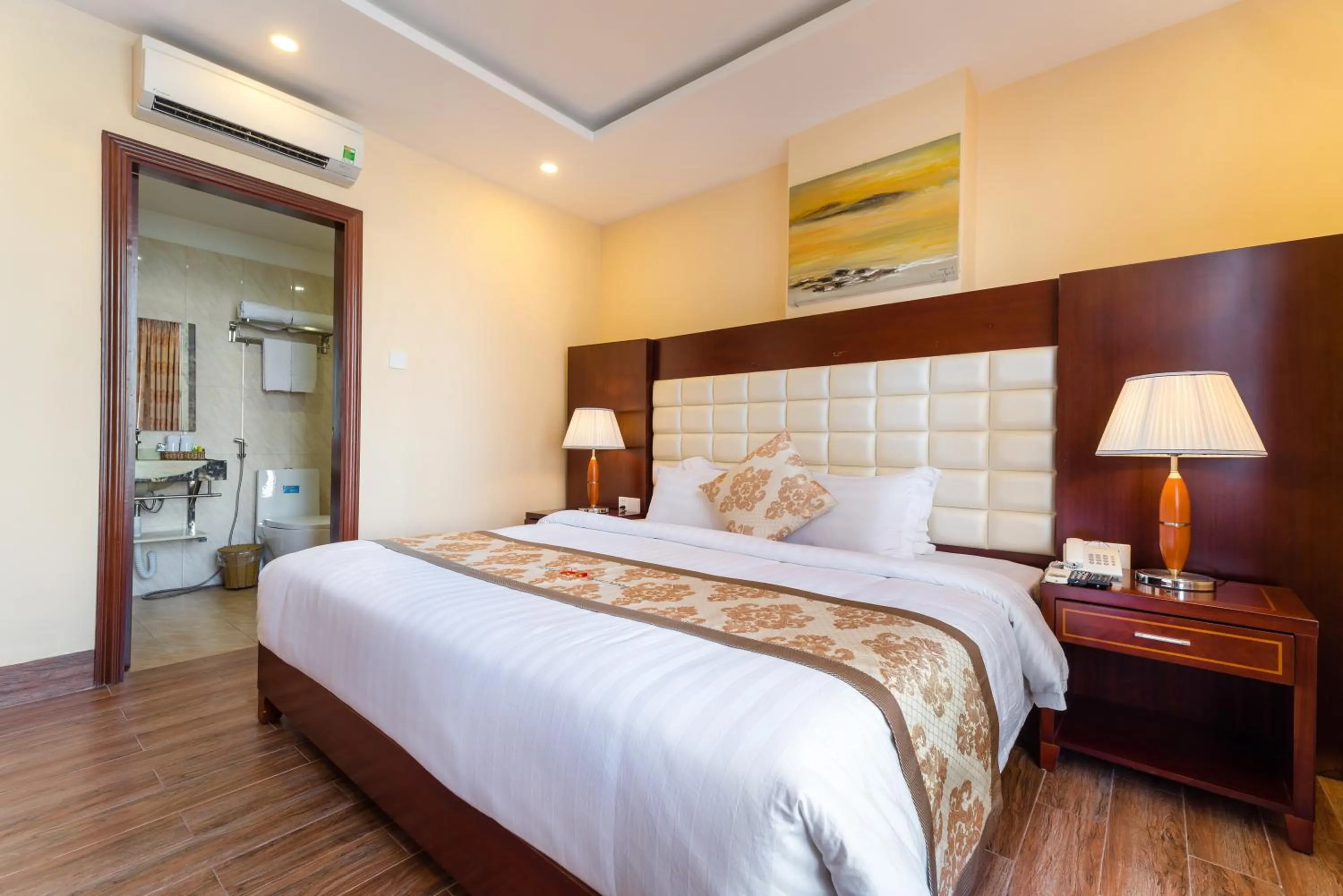 Bed in Nhat Minh Hotel and Apartment