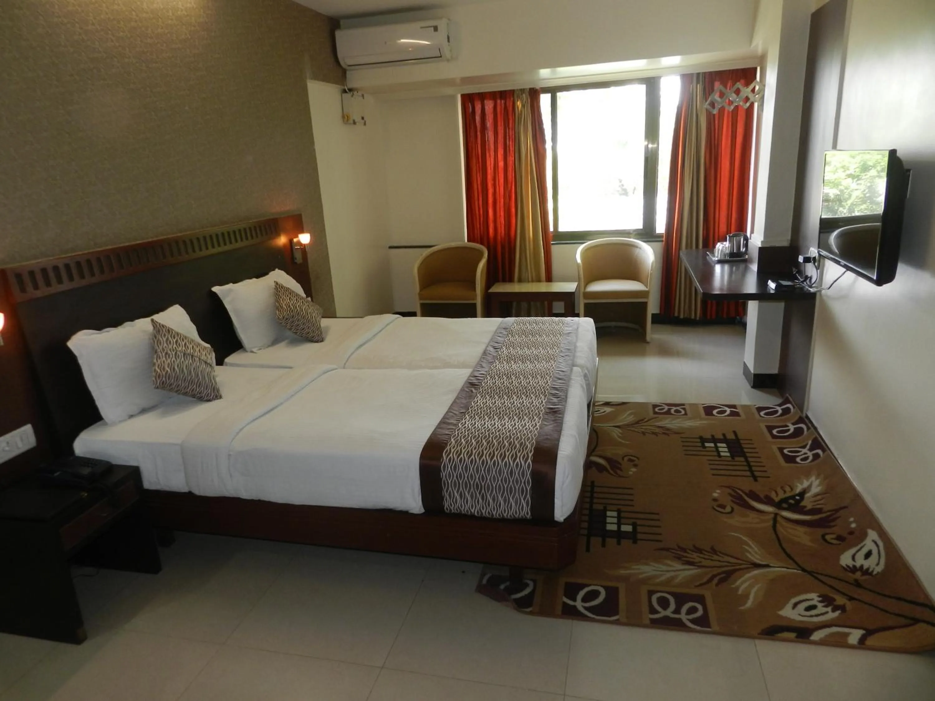 Photo of the whole room, Bed in Hotel Ayodhya