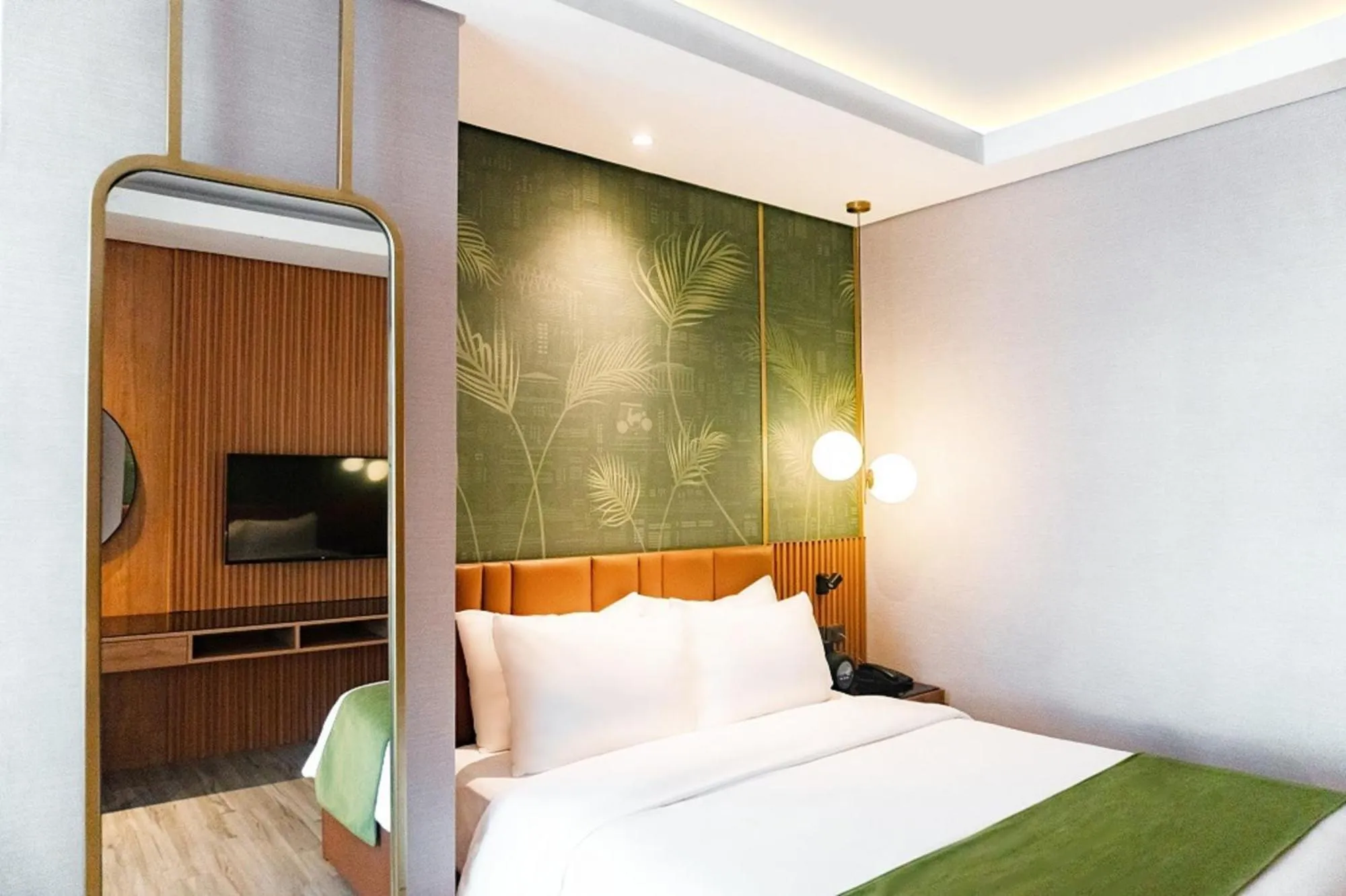 Bed in Ironwood Hotel