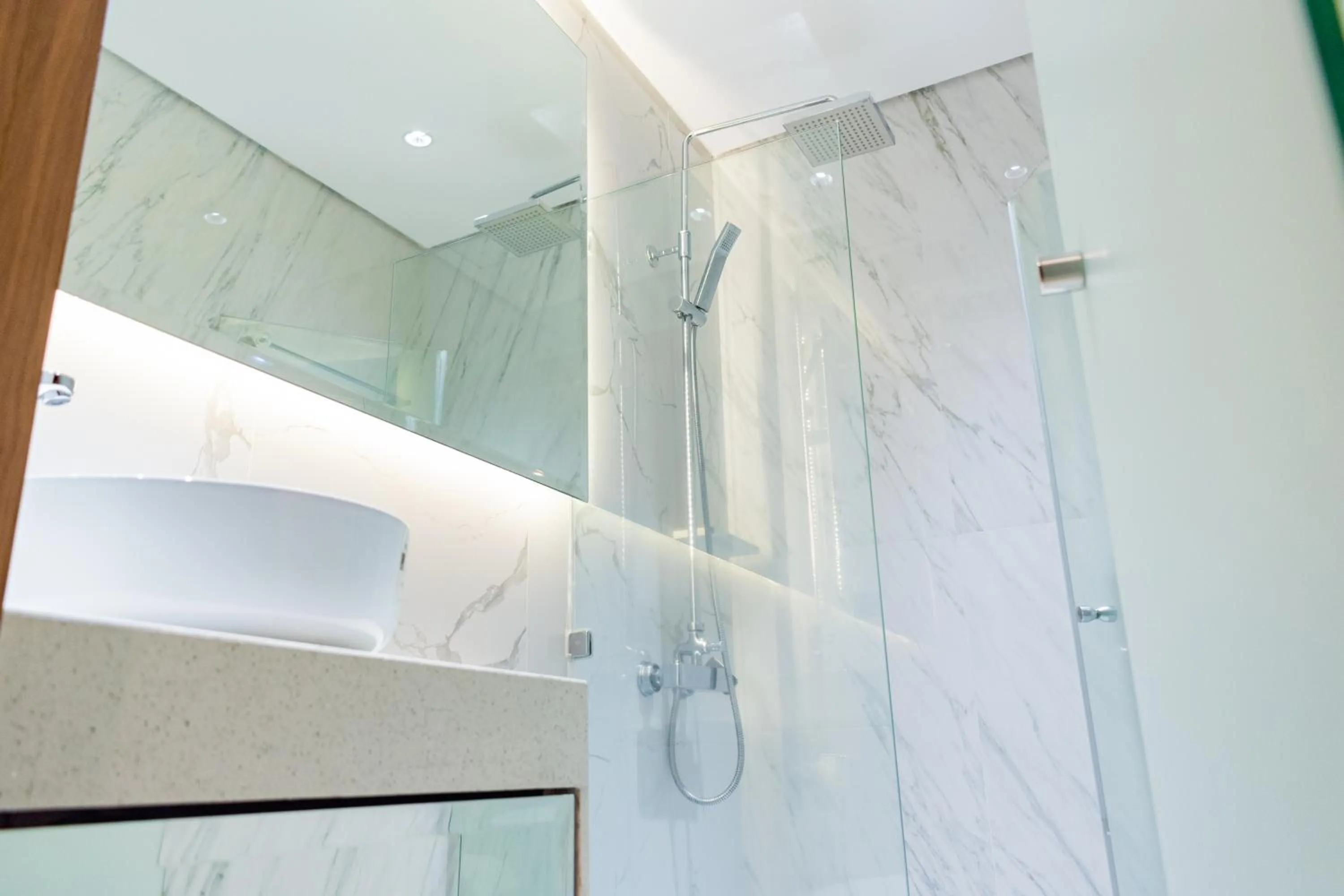 Shower in Ironwood Hotel