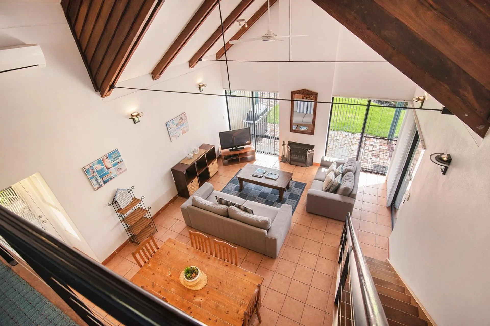 TV and multimedia in Dunsborough Beach Cottages