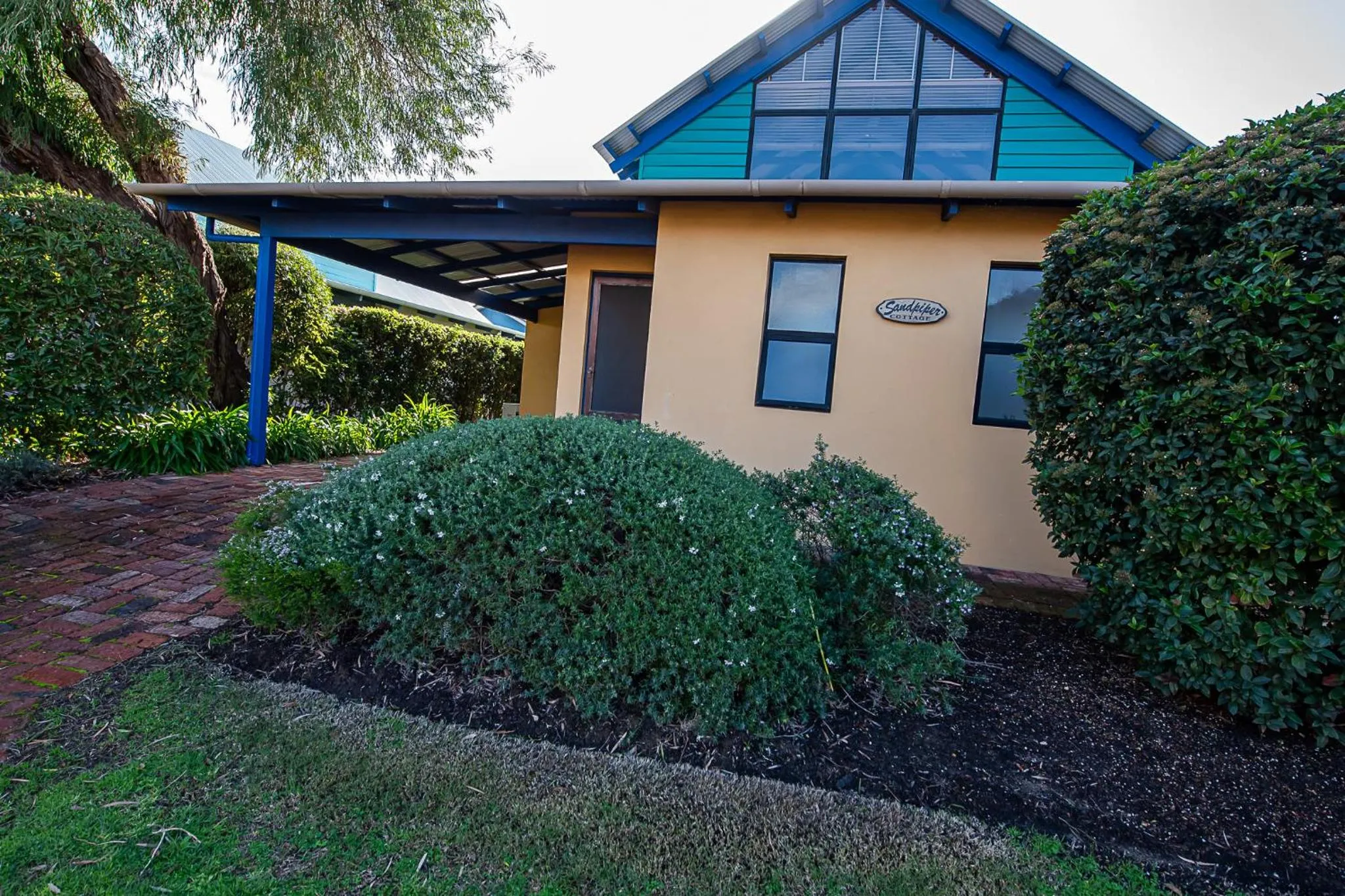 Property building in Dunsborough Beach Cottages