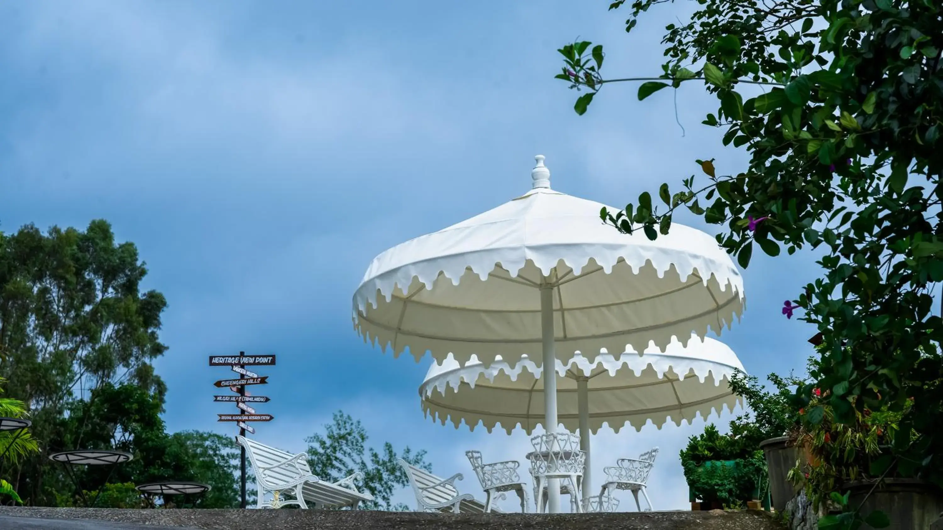 Property building in Mount Xanadu Resorts Property building in Mount Xanadu Resorts