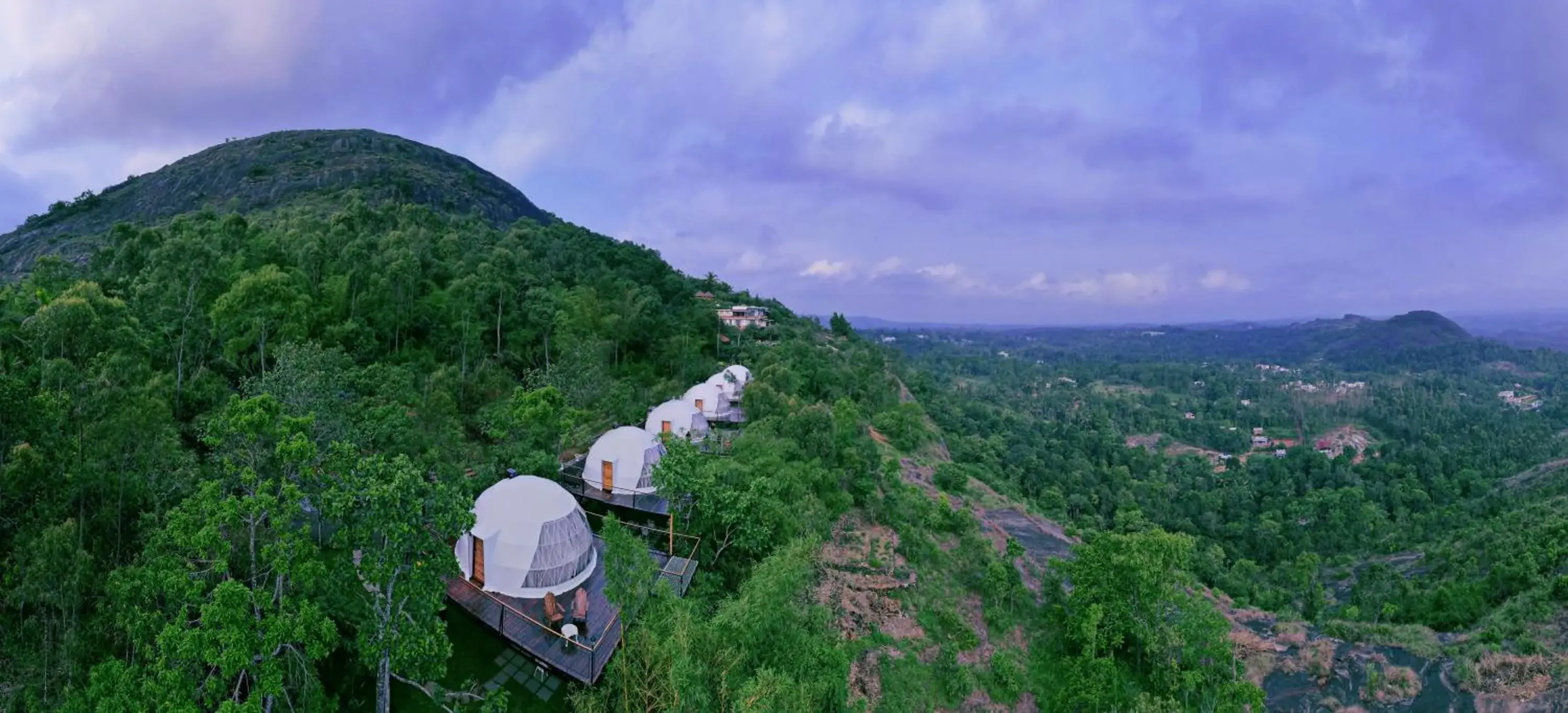 Property building in Mount Xanadu Resorts Property building in Mount Xanadu Resorts