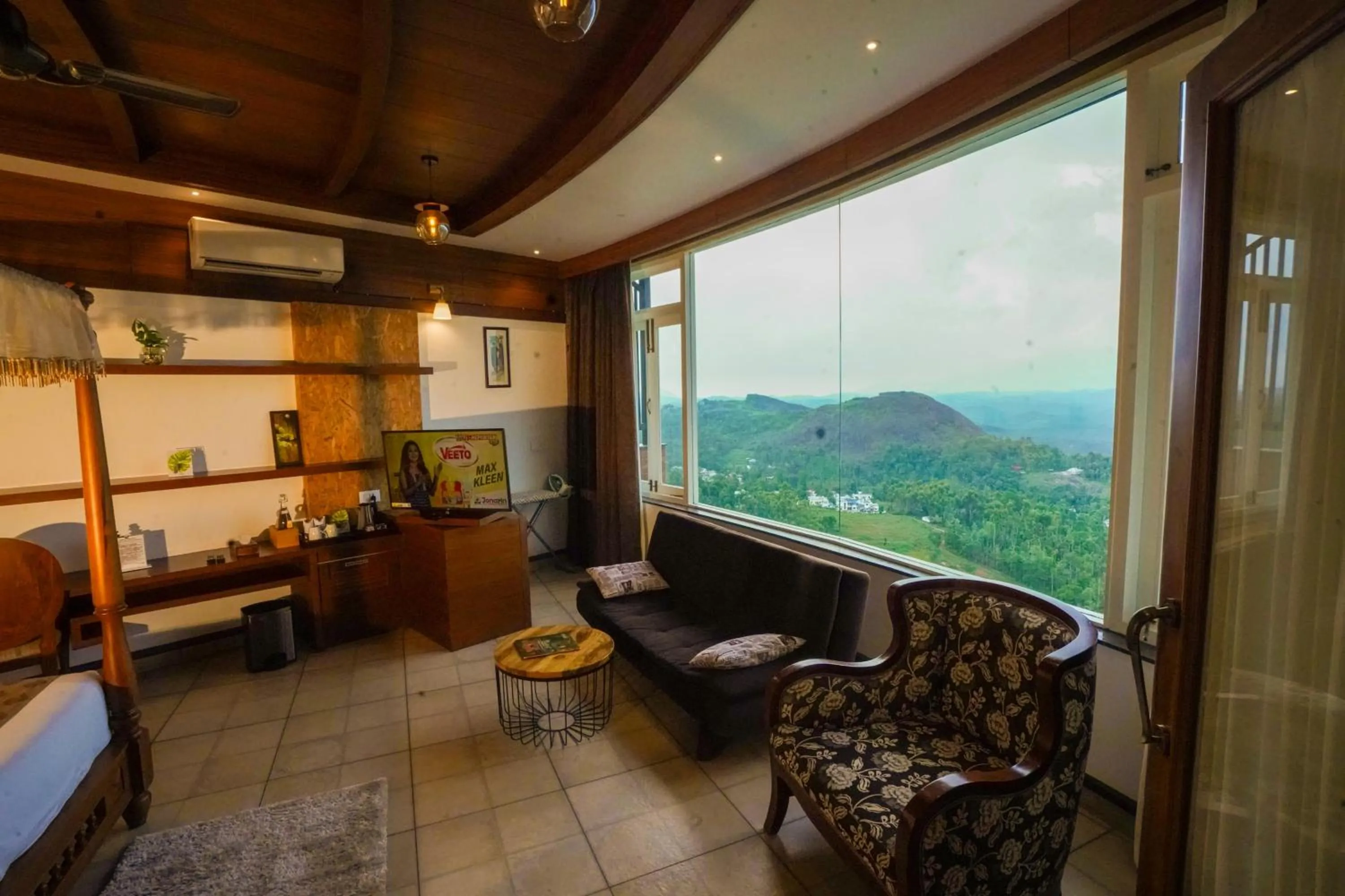 Photo of the whole room in Mount Xanadu Resorts