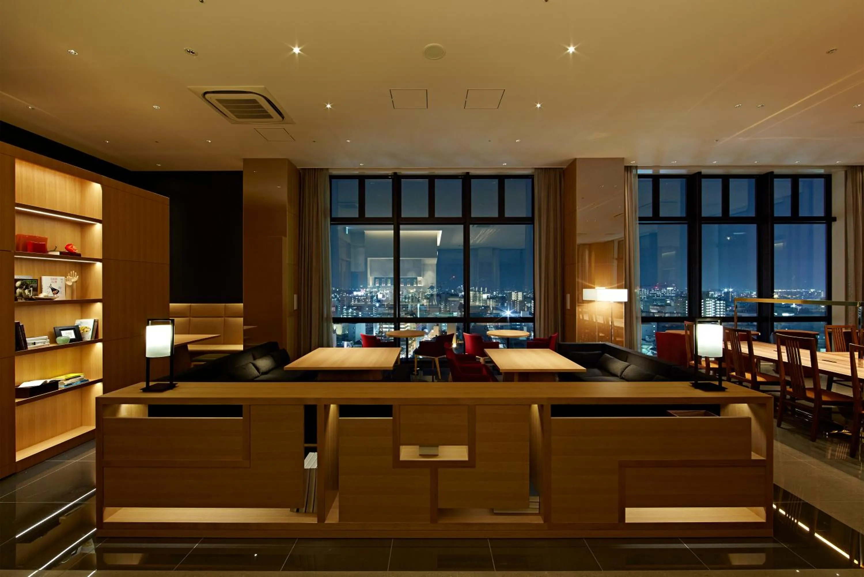 Lounge or bar in Candeo Hotels Matsuyama Okaido