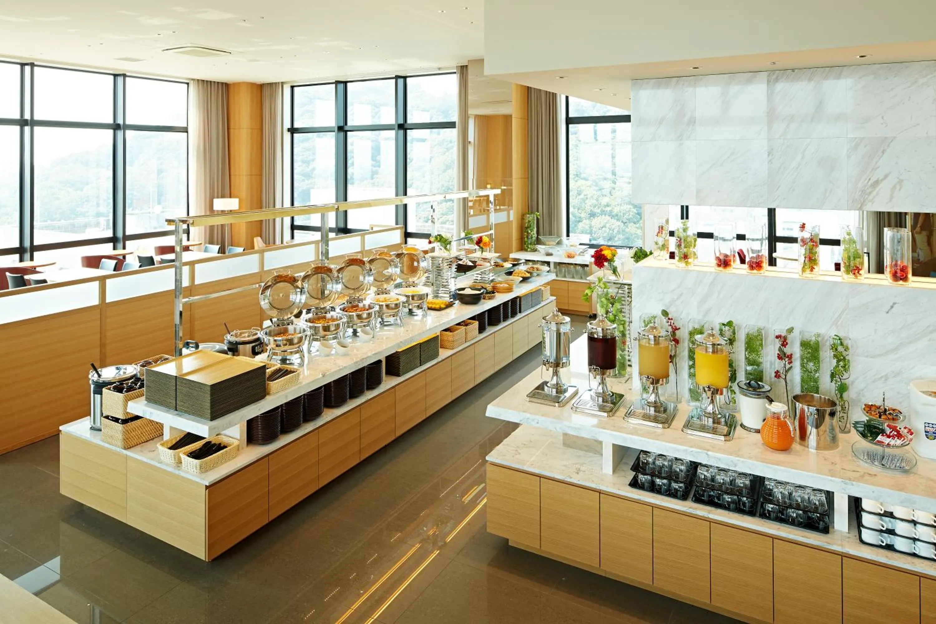 Food and drinks in Candeo Hotels Matsuyama Okaido