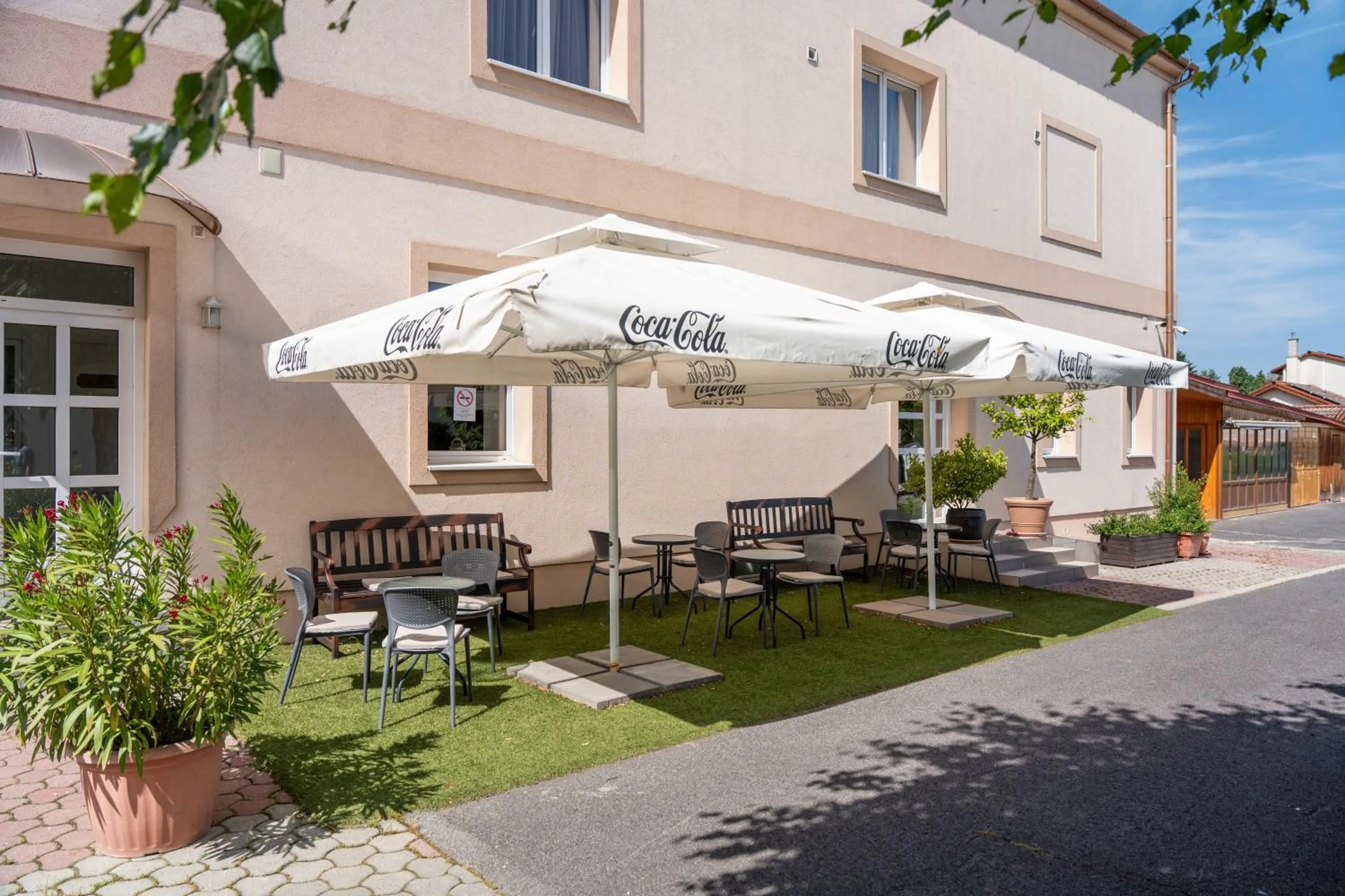 Area and facilities in OÁZIS Hotel***