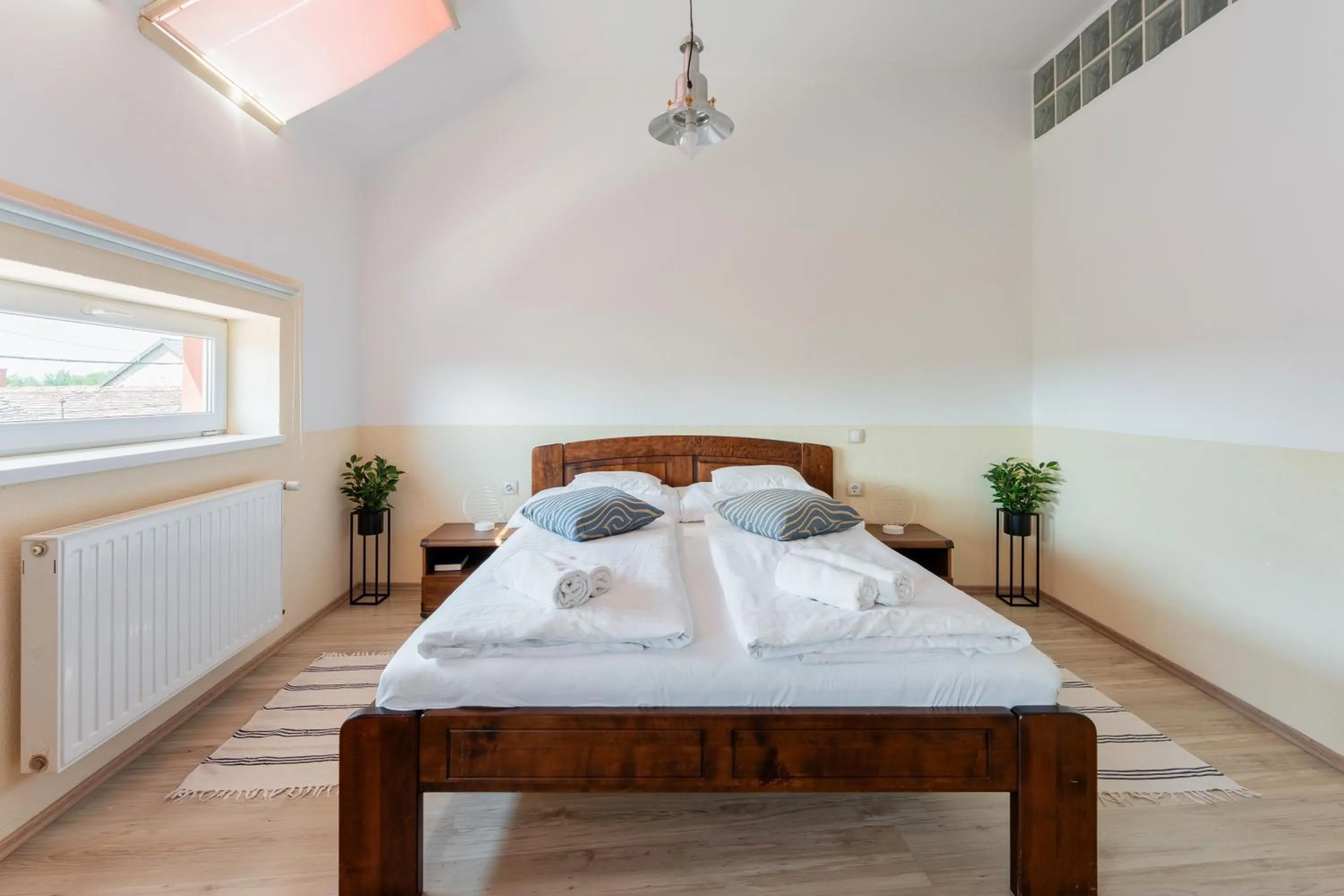 Bed in OÁZIS Hotel***
